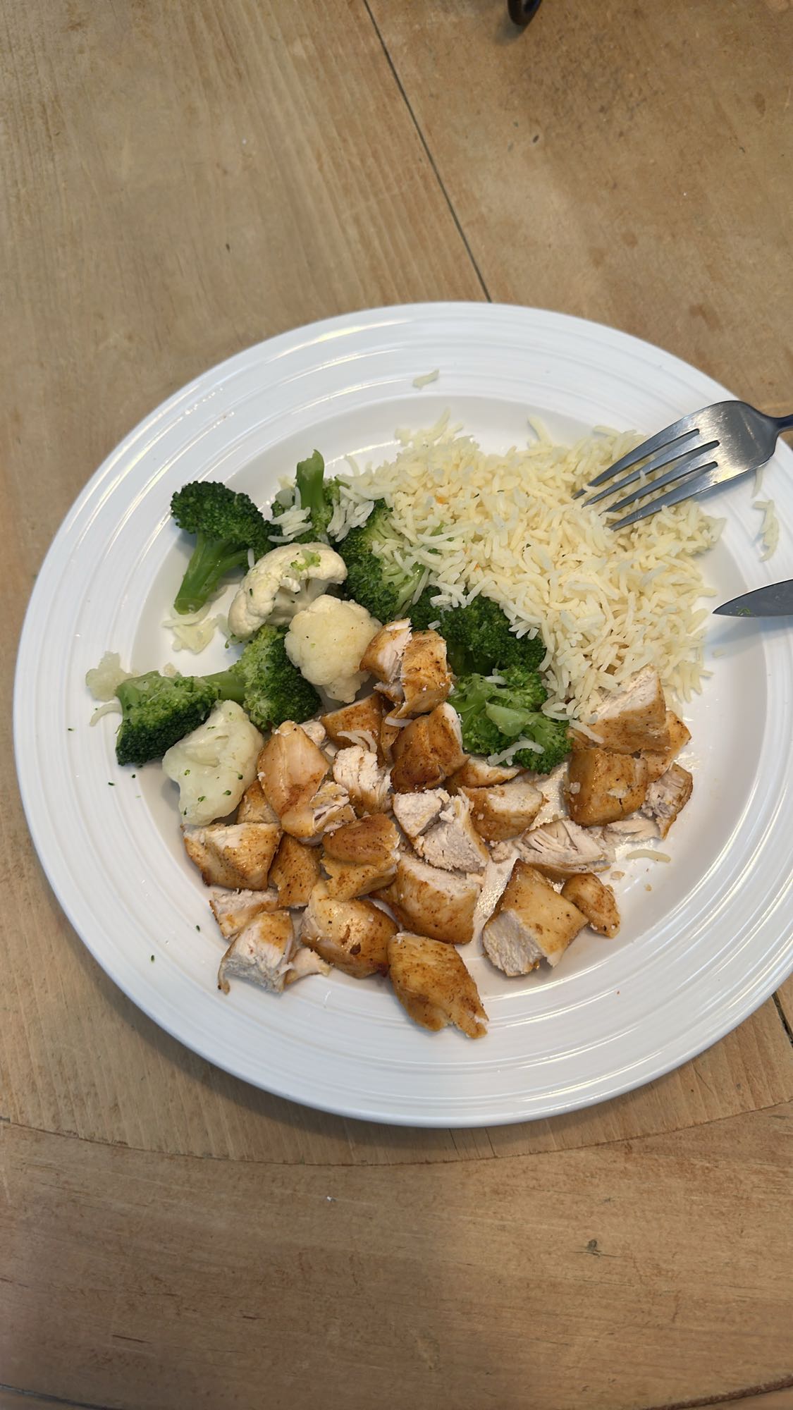 Poulet avec riz et légumes