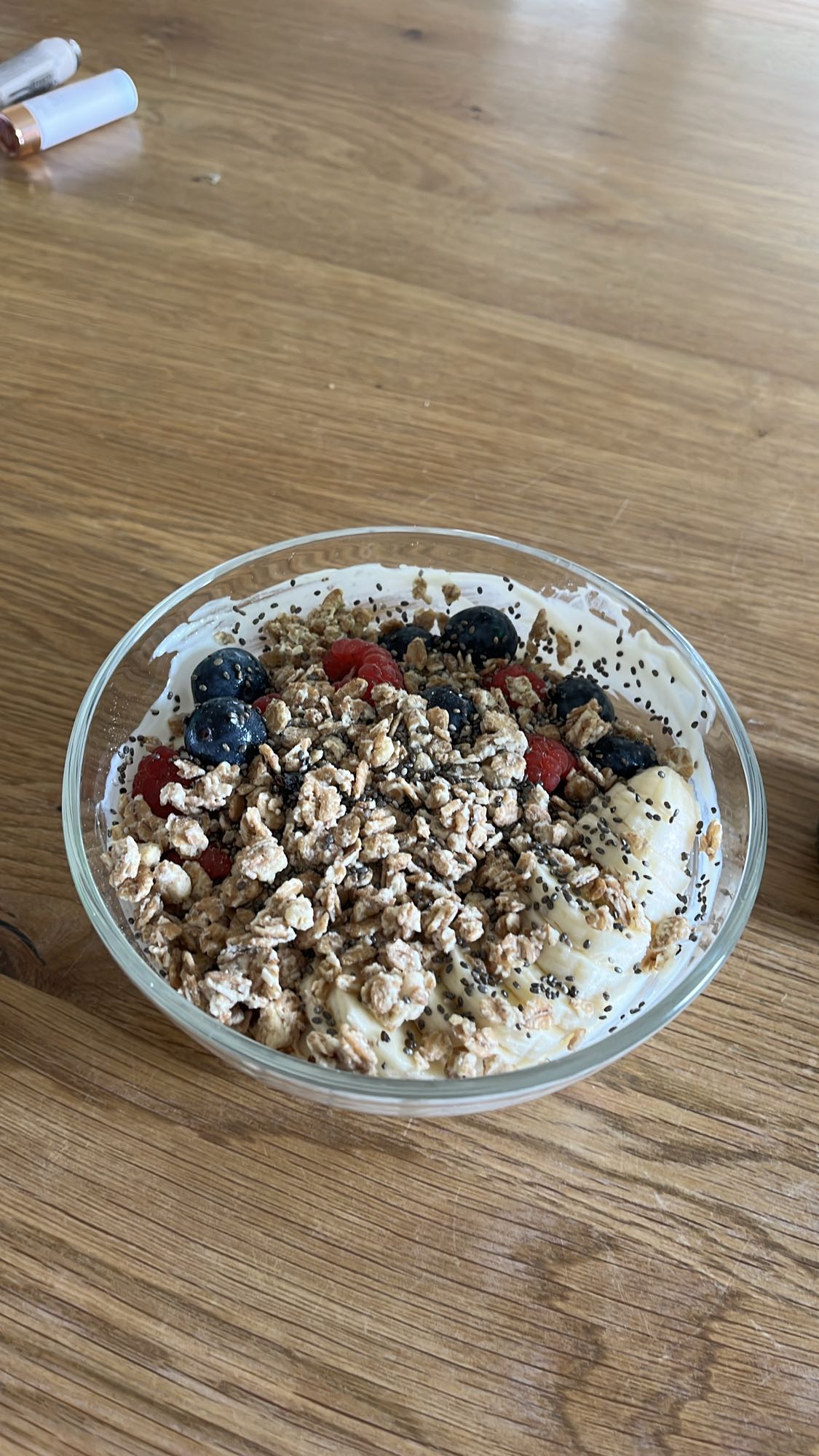 Tazón de yogur con granola