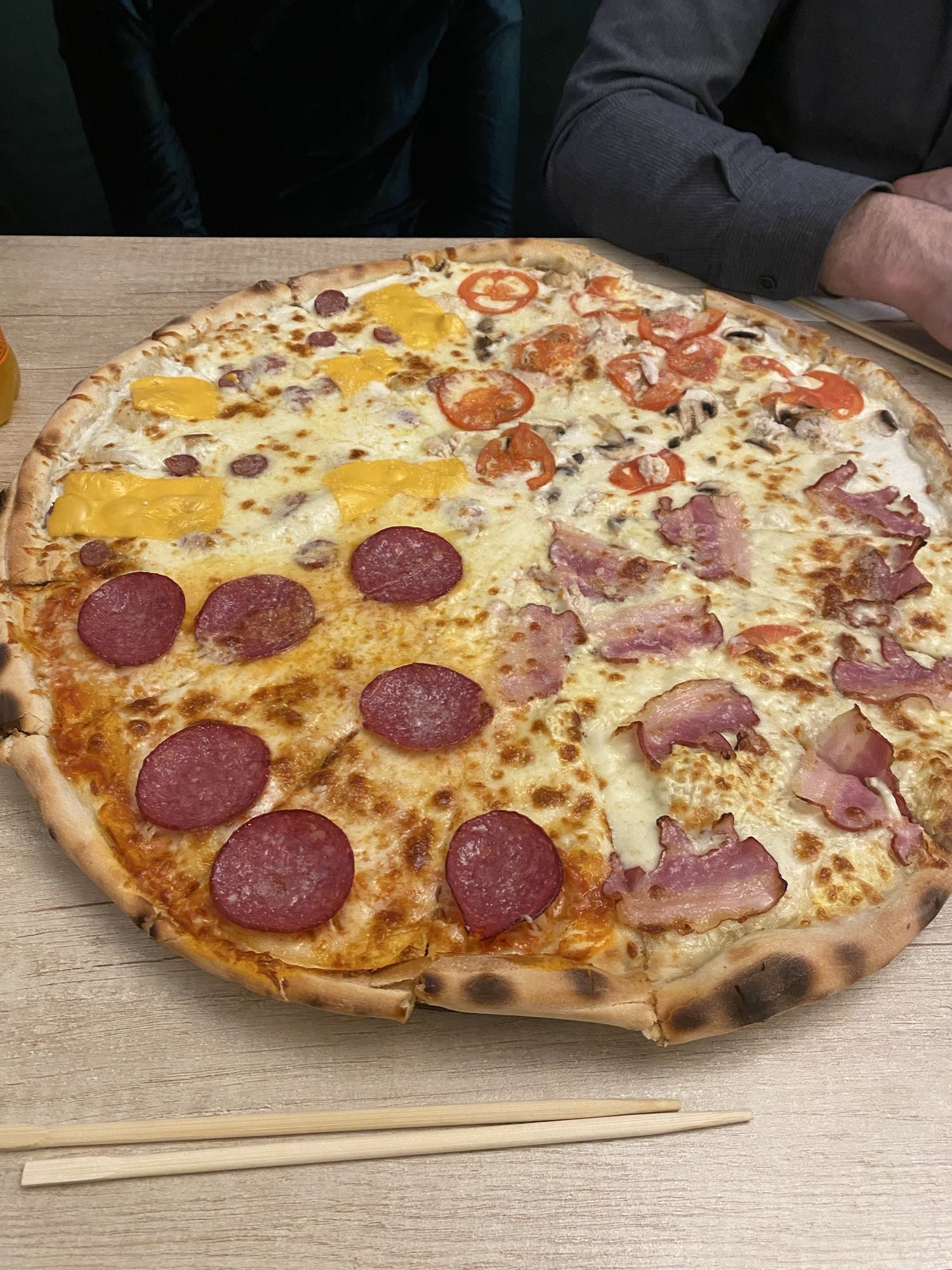 Pizza asortată