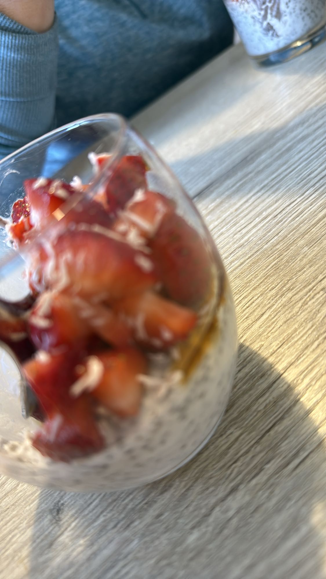 Pudding chia z truskawkami