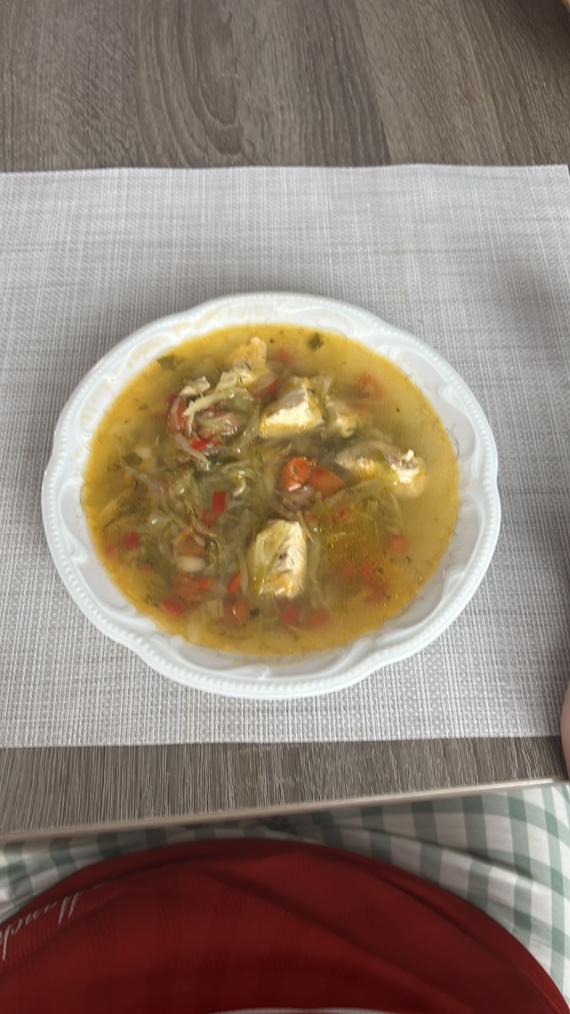 Supă de pui cu legume