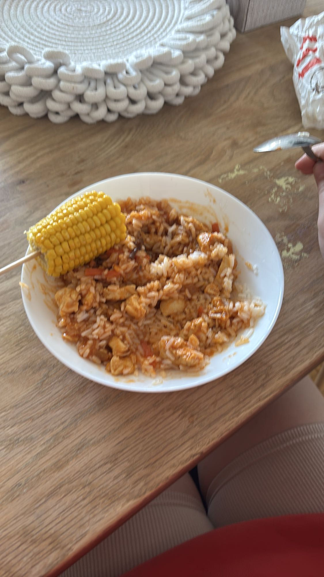 Kurczak z ryżem i kukurydzą