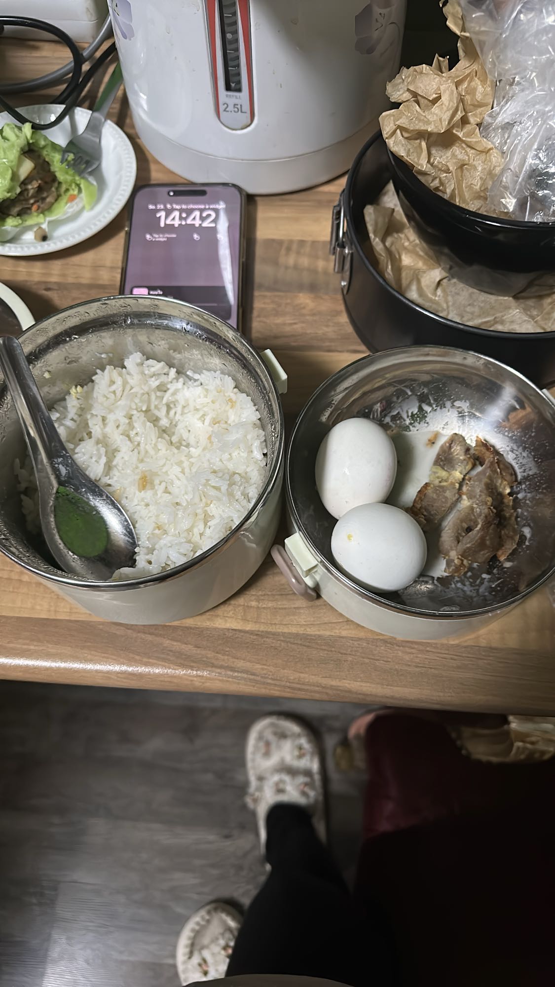 Reis mit Eiern und Fleisch