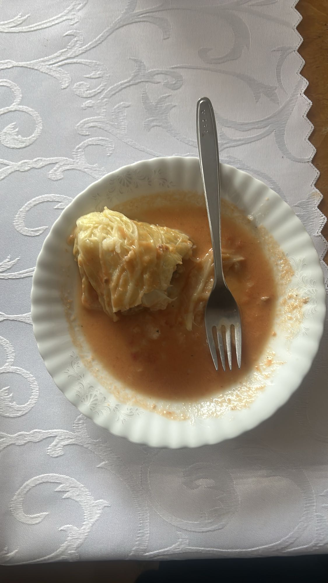 Gołąbki w sosie pomidorowym