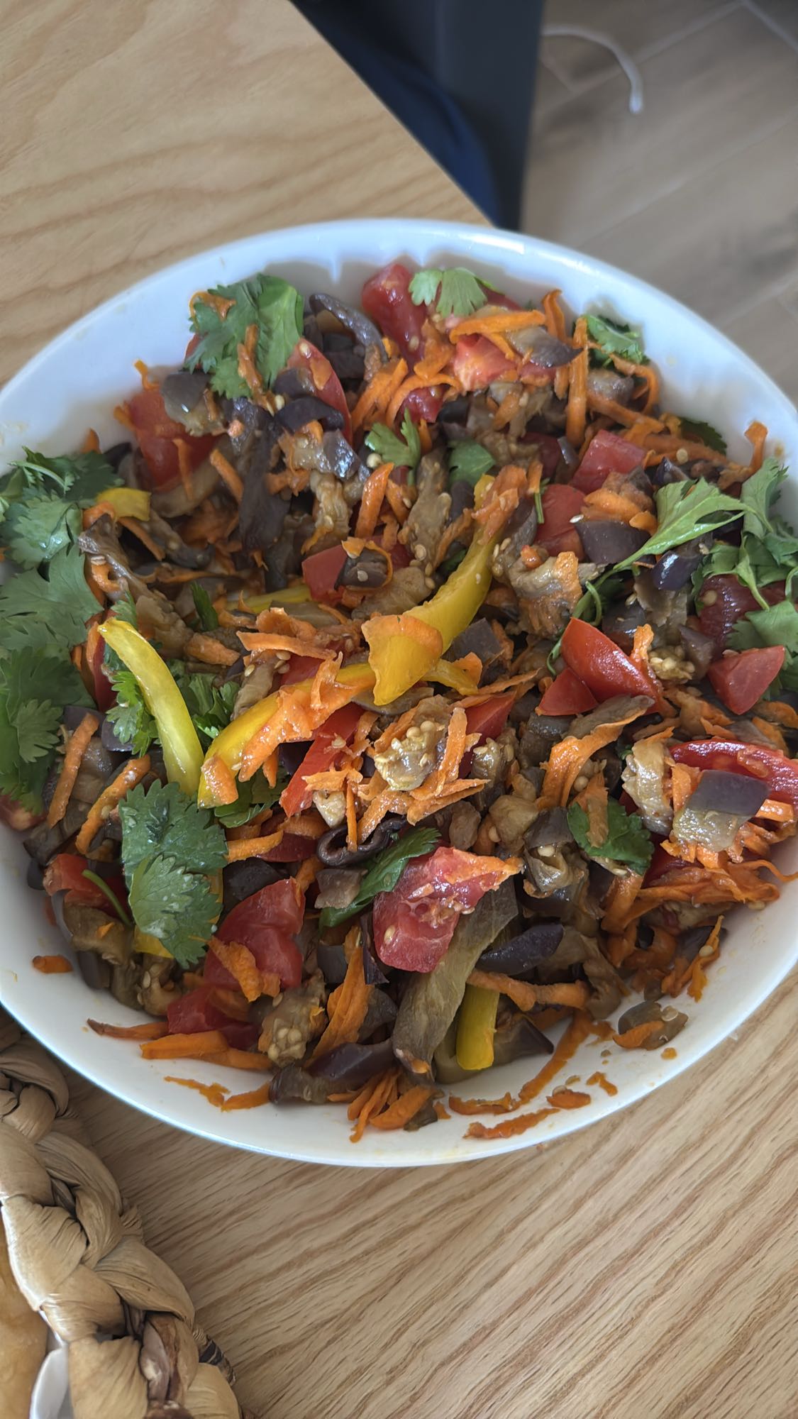 Овощной салат с баклажаном