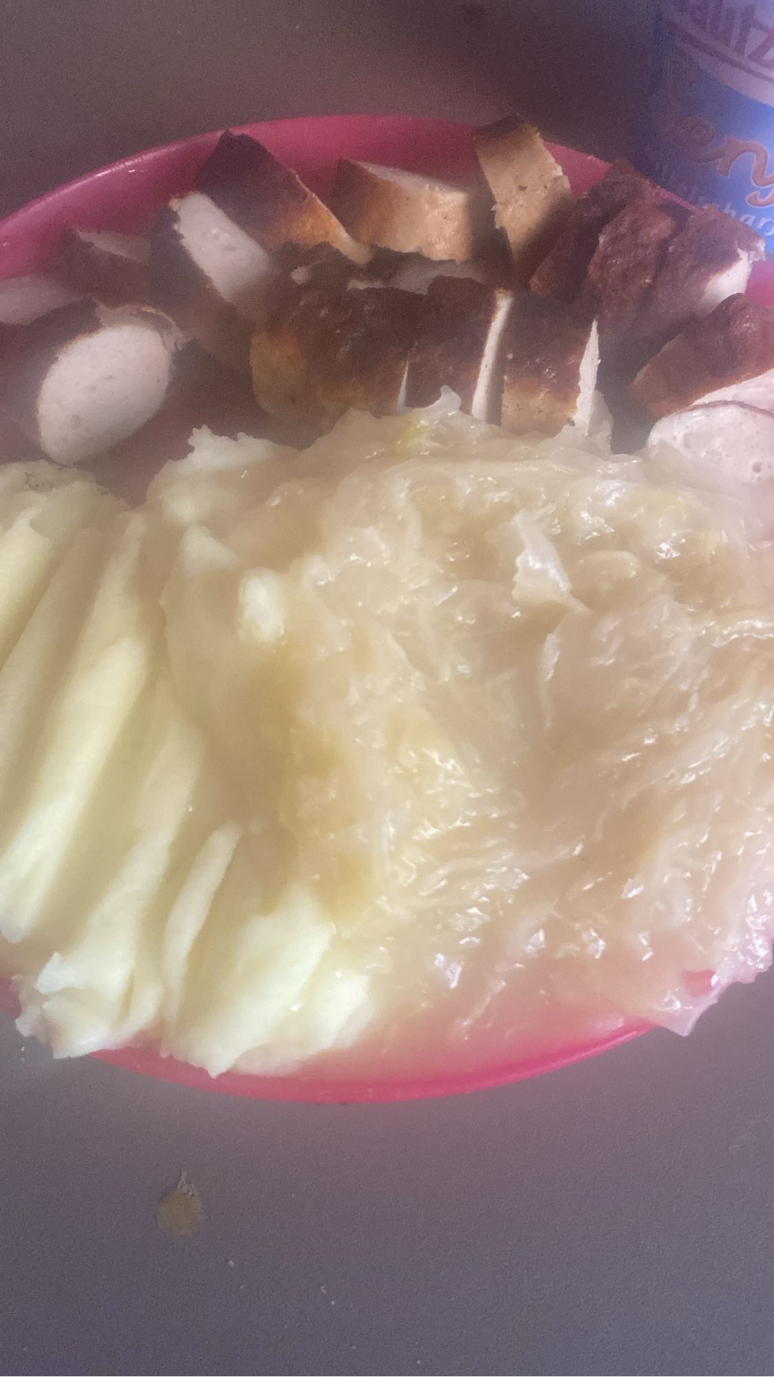 Bratwurst mit Kartoffelpüree