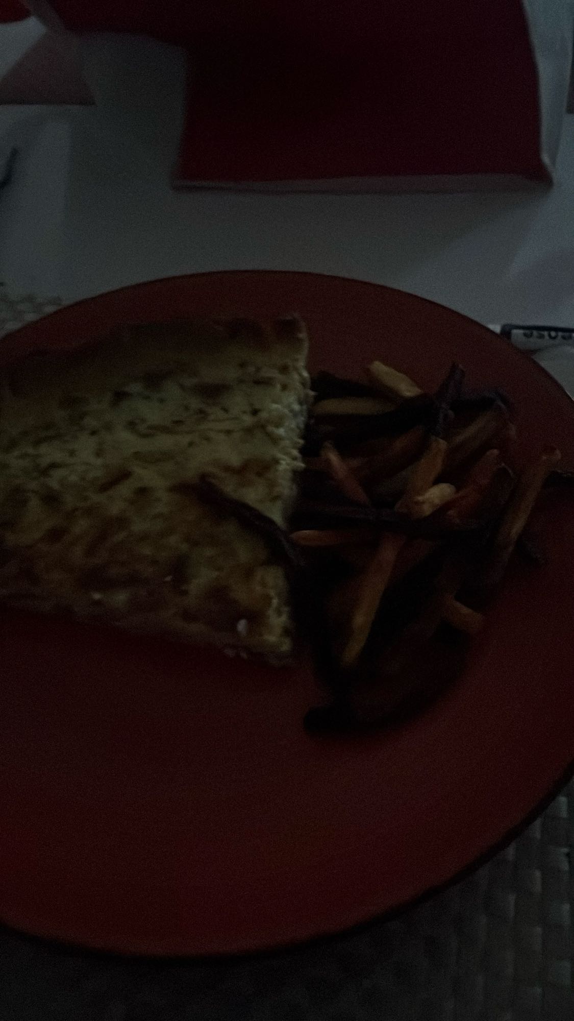 Quiche et frites