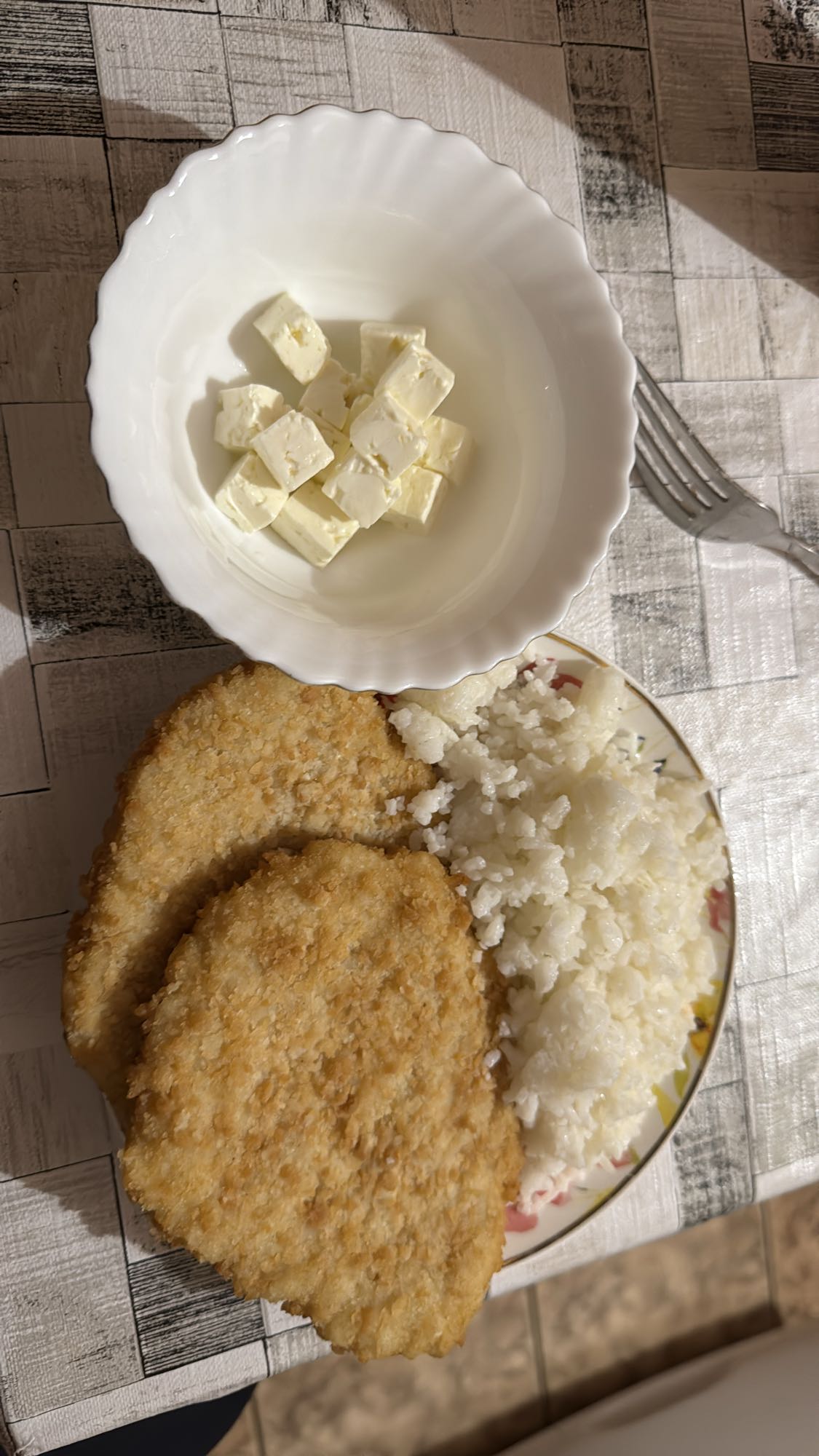 Котлета с рисом и сыром