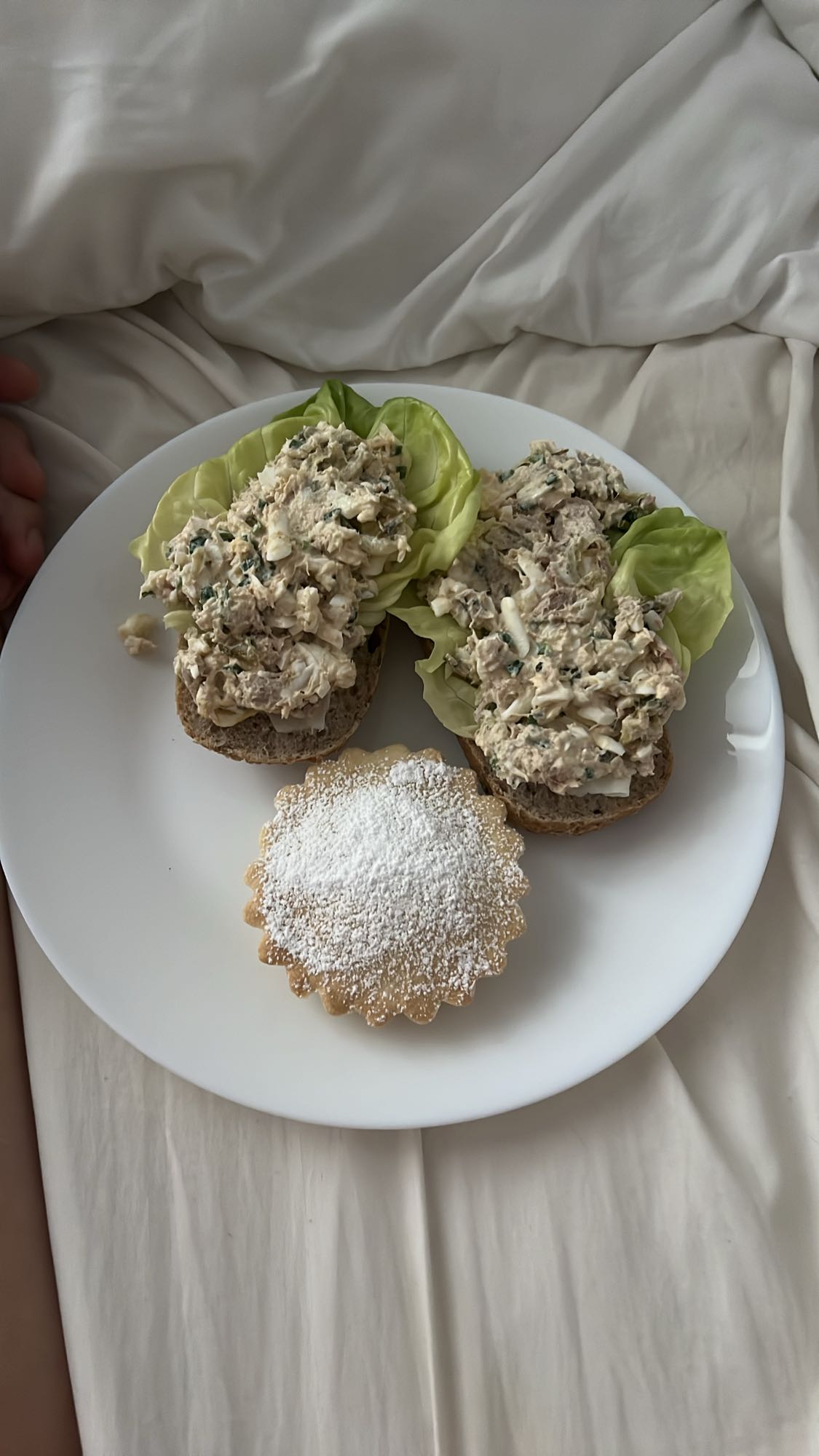 Kanapki z pastą tuńczykową