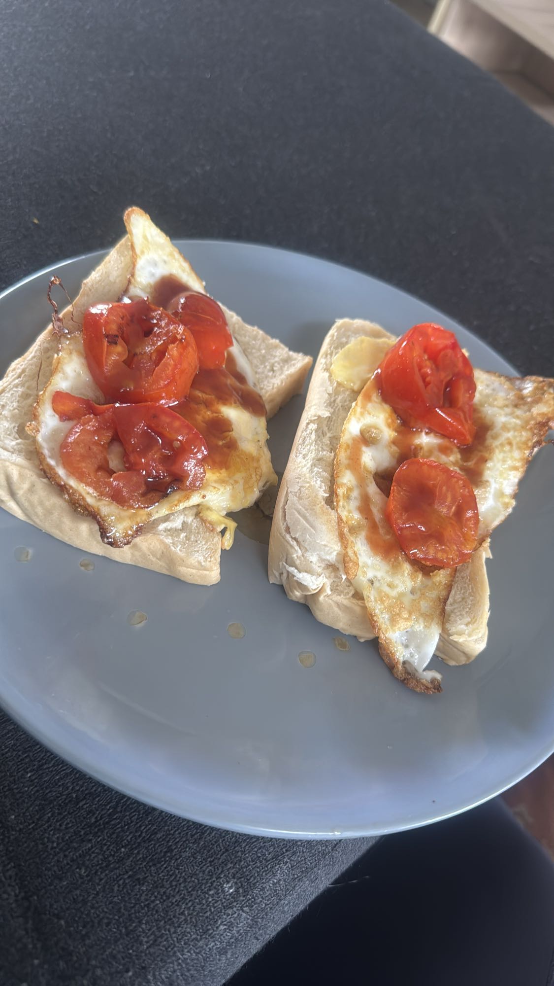 Egg and Tomato Toast