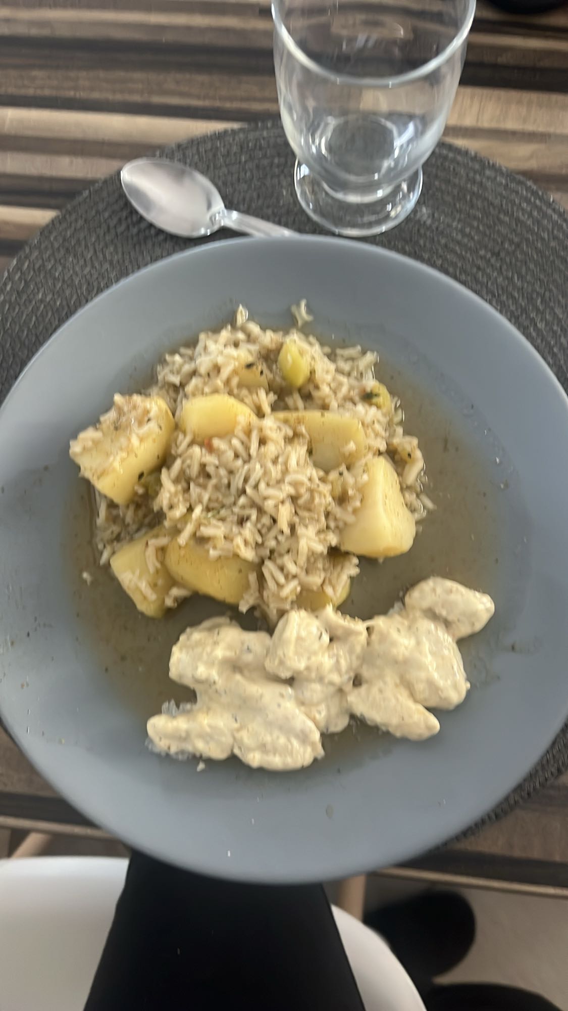 Poulet à la crème et riz