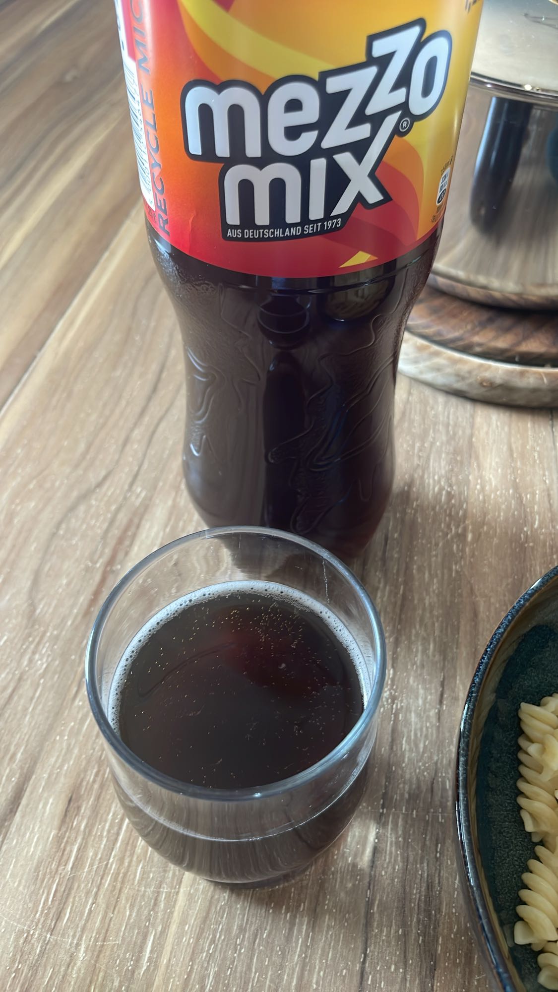 Mezzo Mix Getränk