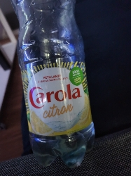 Eau pétillante citron