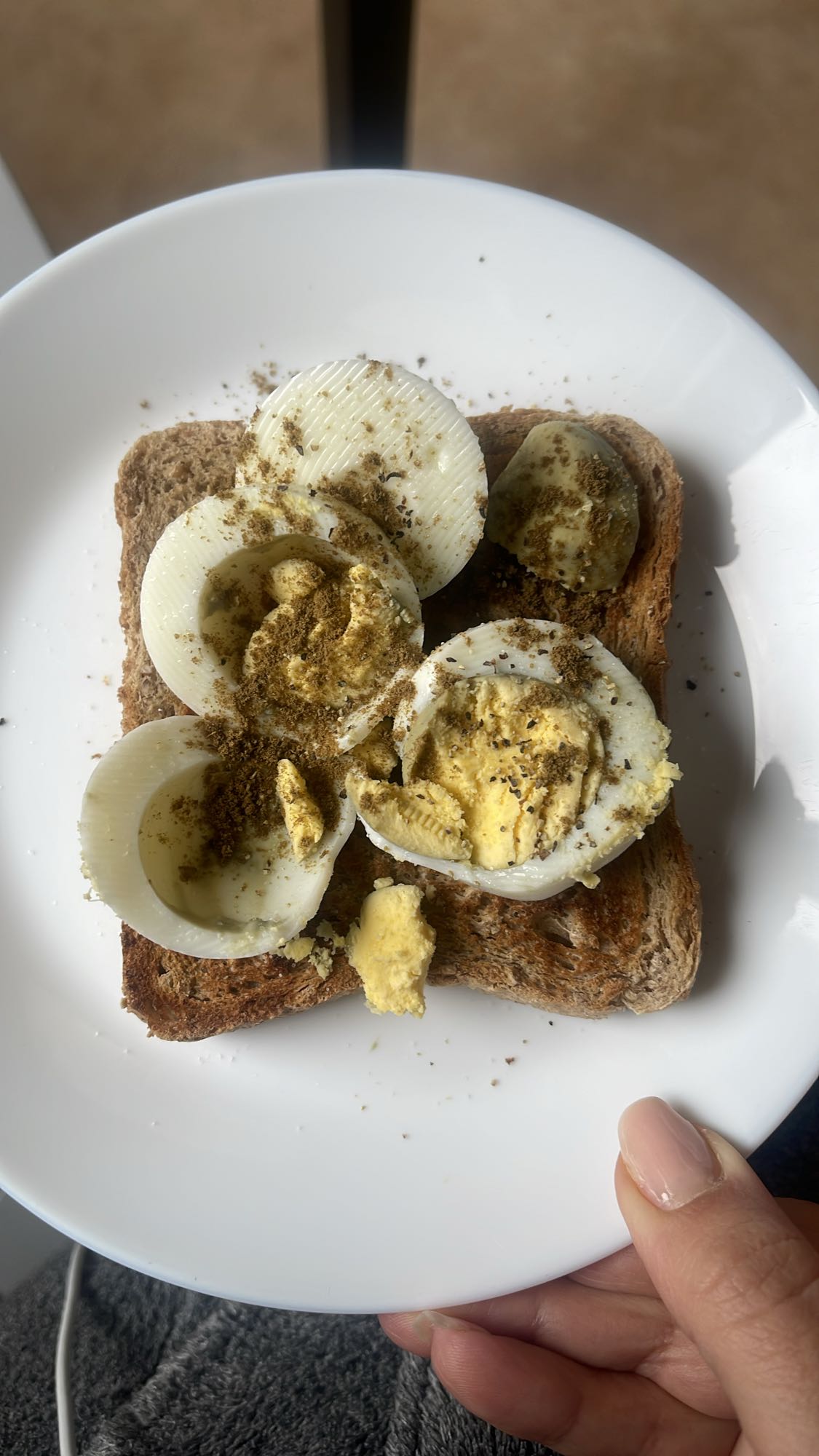 Äggtoast med kryddor