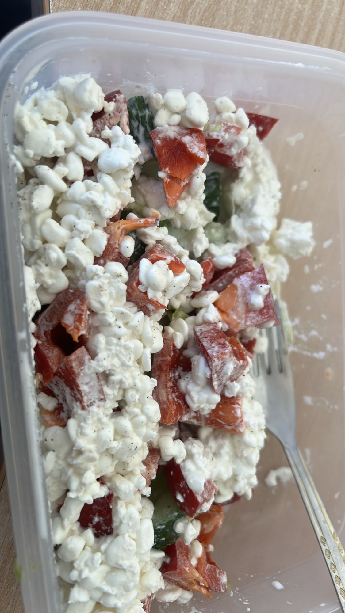 Sałatka z twarogiem