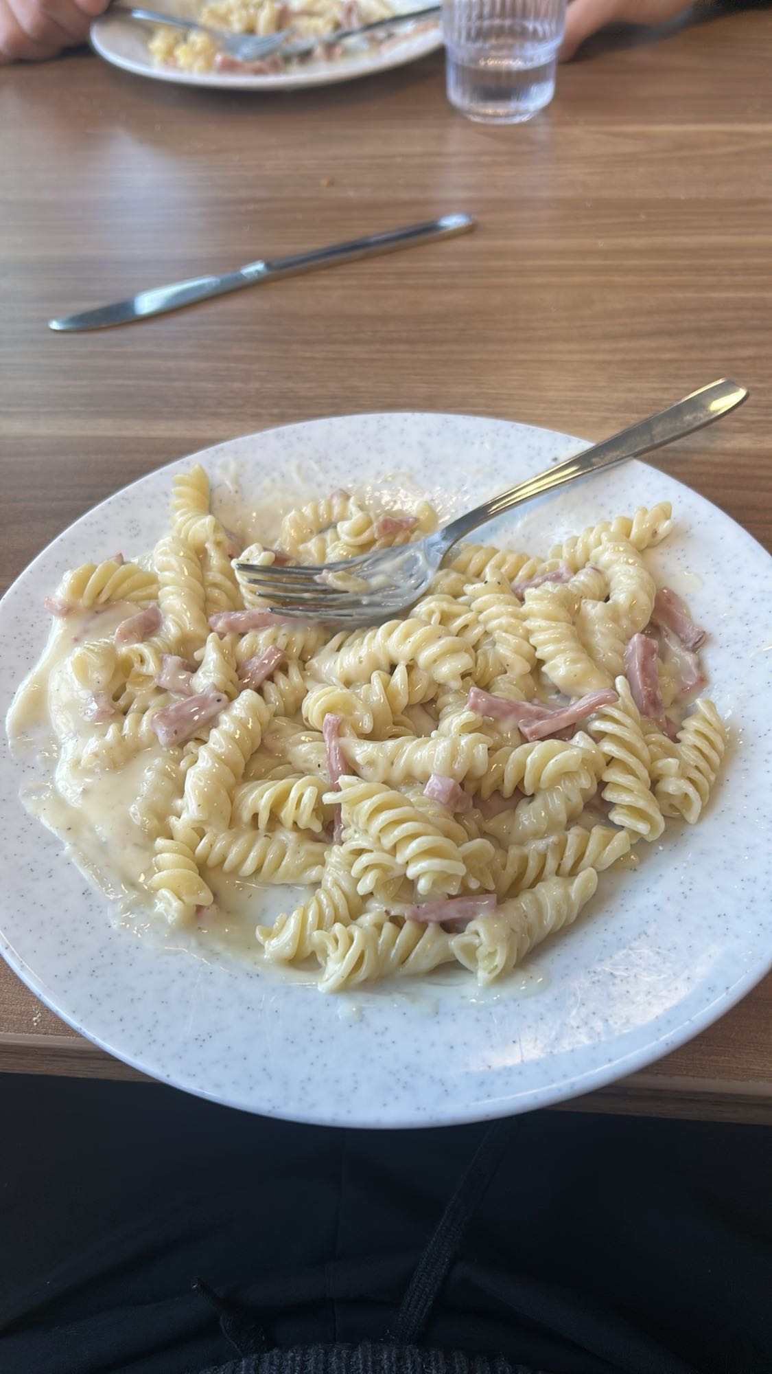 Pasta med skinksås