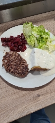 Steak avec salade