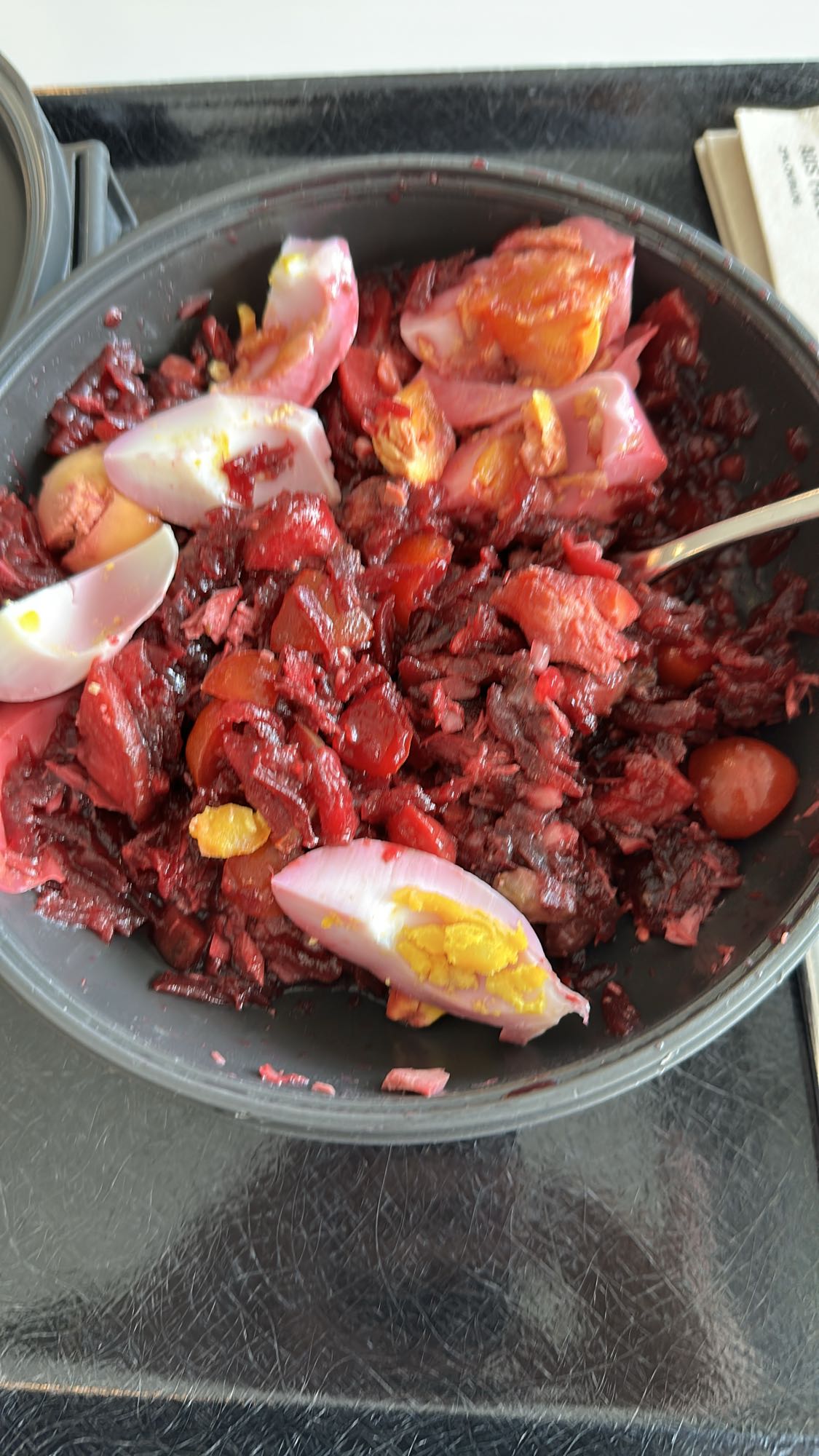 Rote-Bete-Salat mit Ei