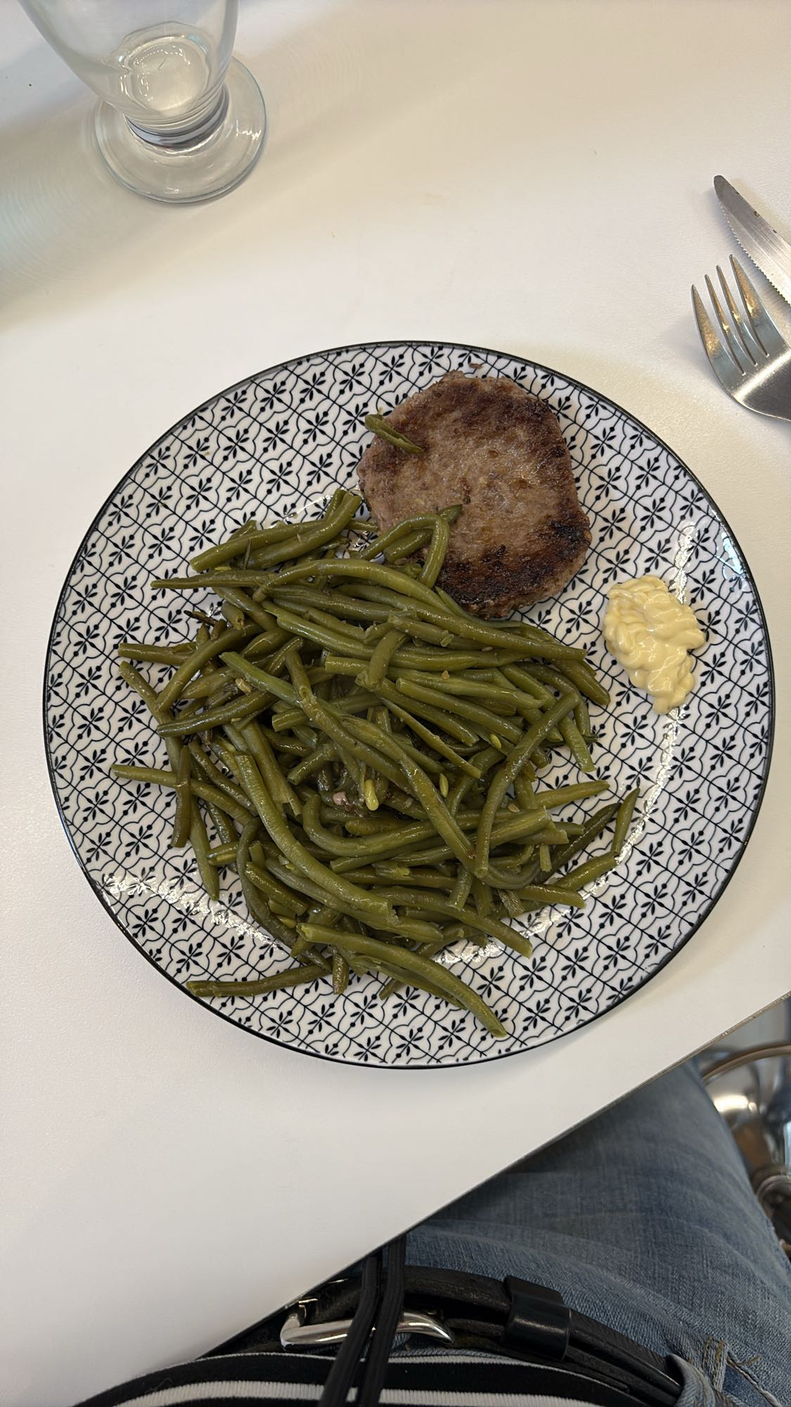 Steak haché et haricots verts