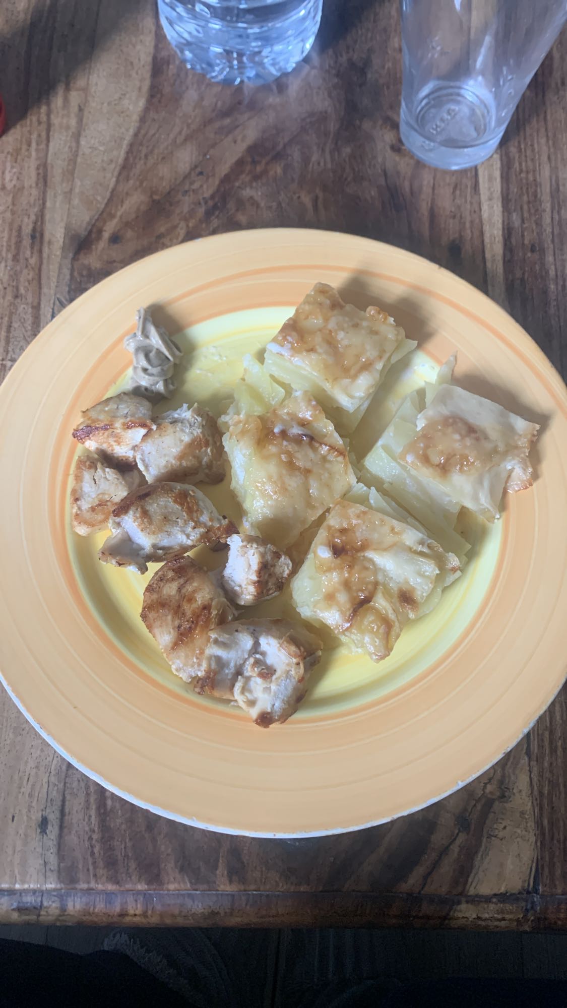 Poulet grillé et gratin