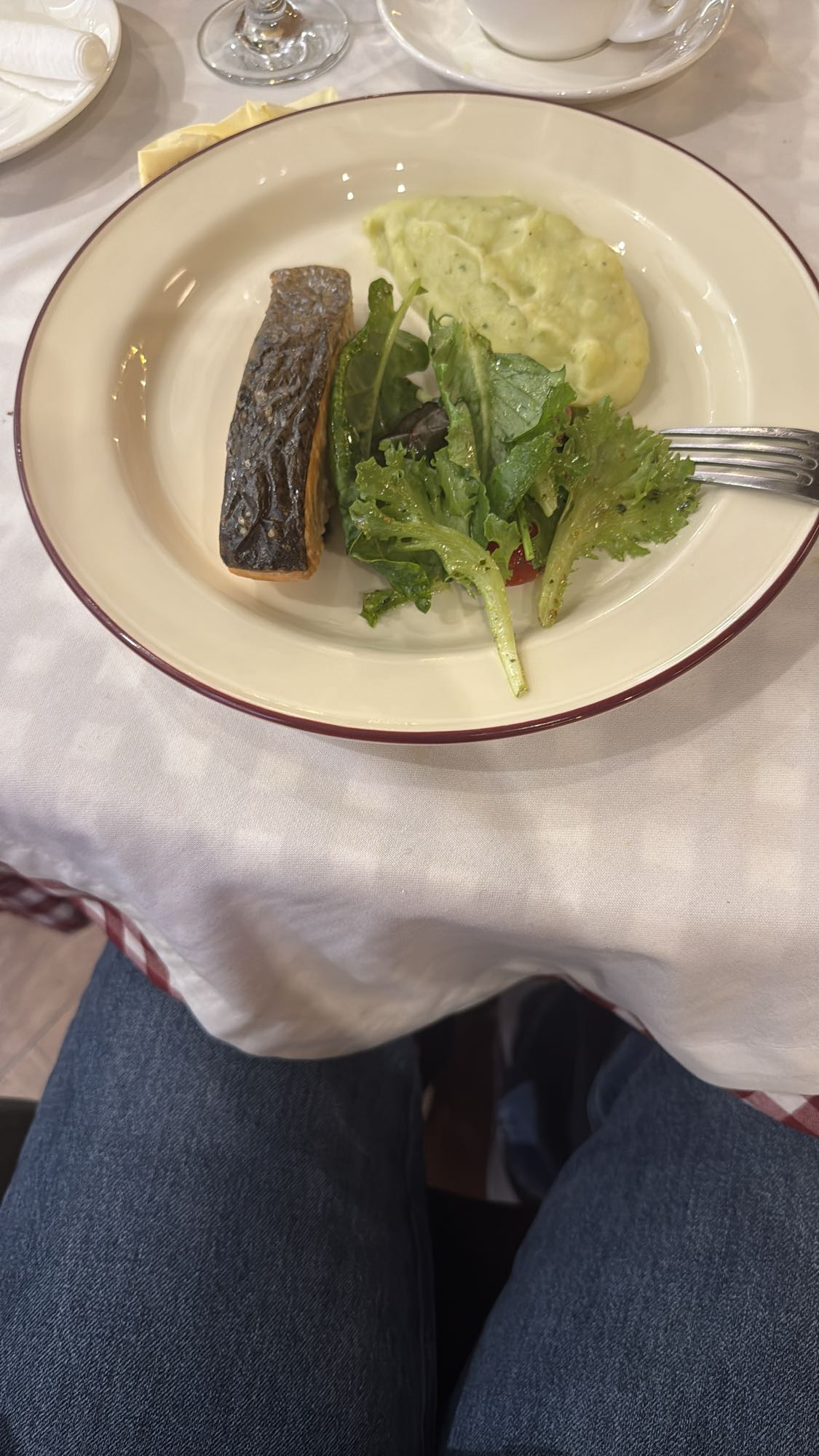 Жареная рыба с гарниром