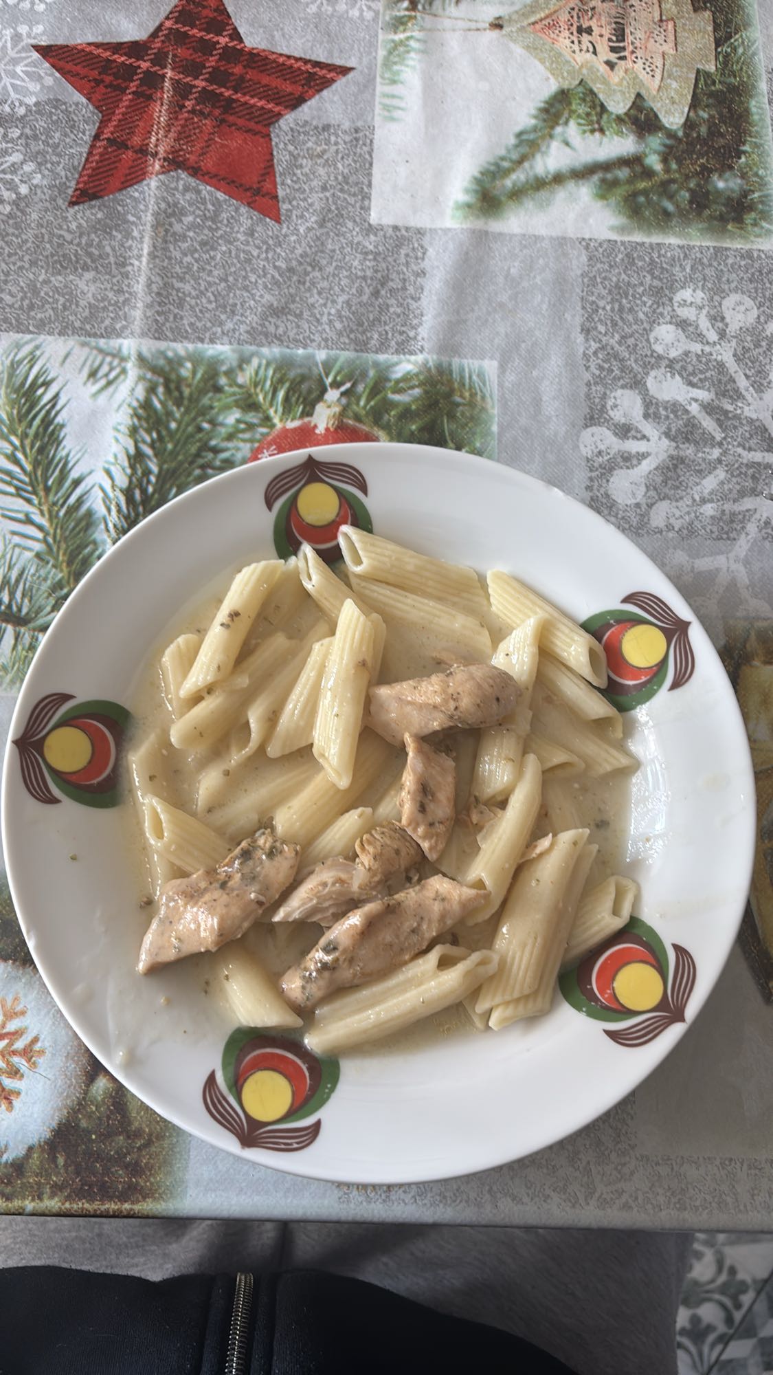 Makaron z kurczakiem