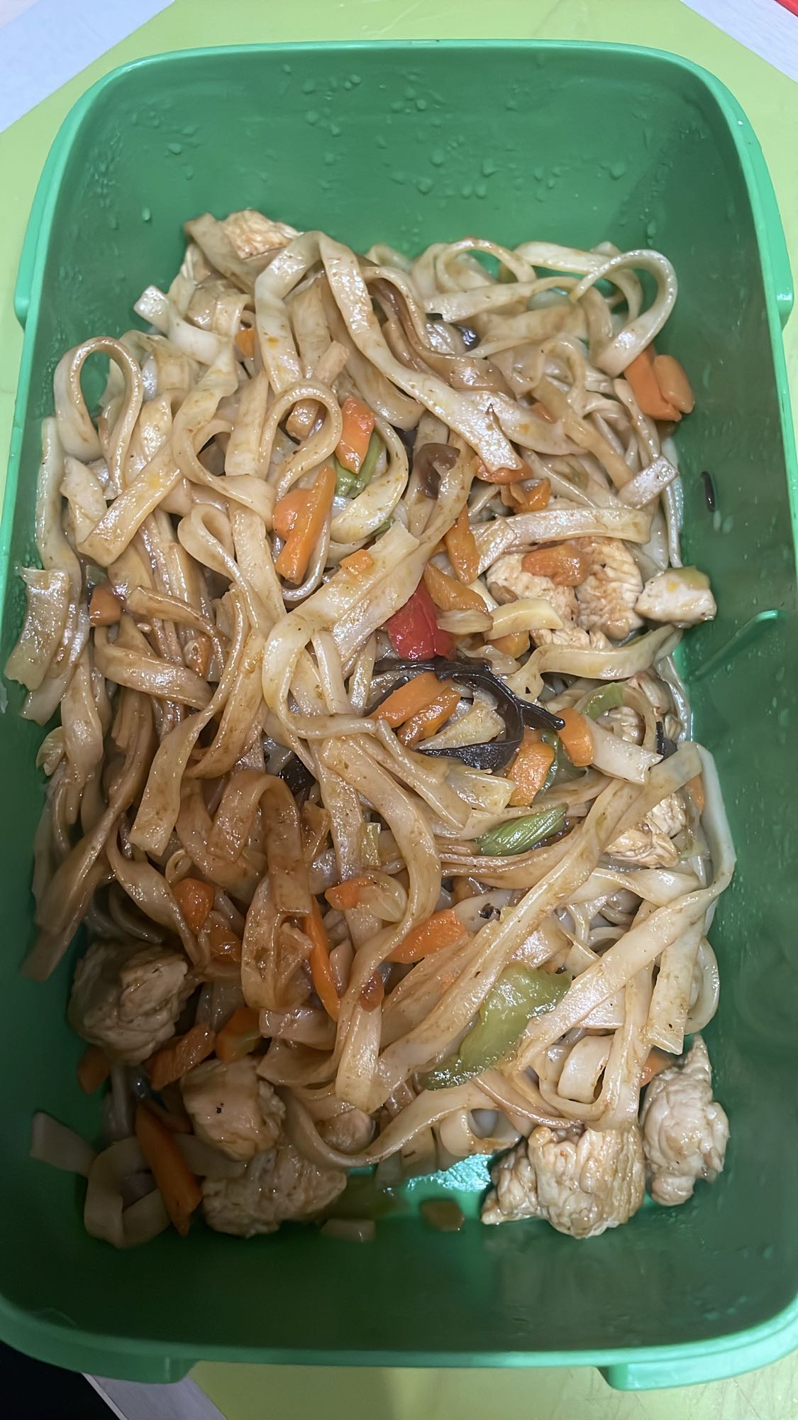 Makaron z kurczakiem