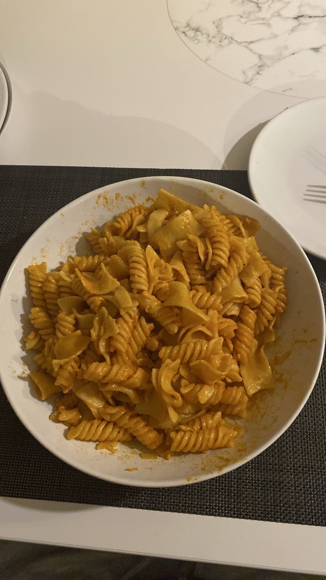 Nudeln mit Tomatensauce