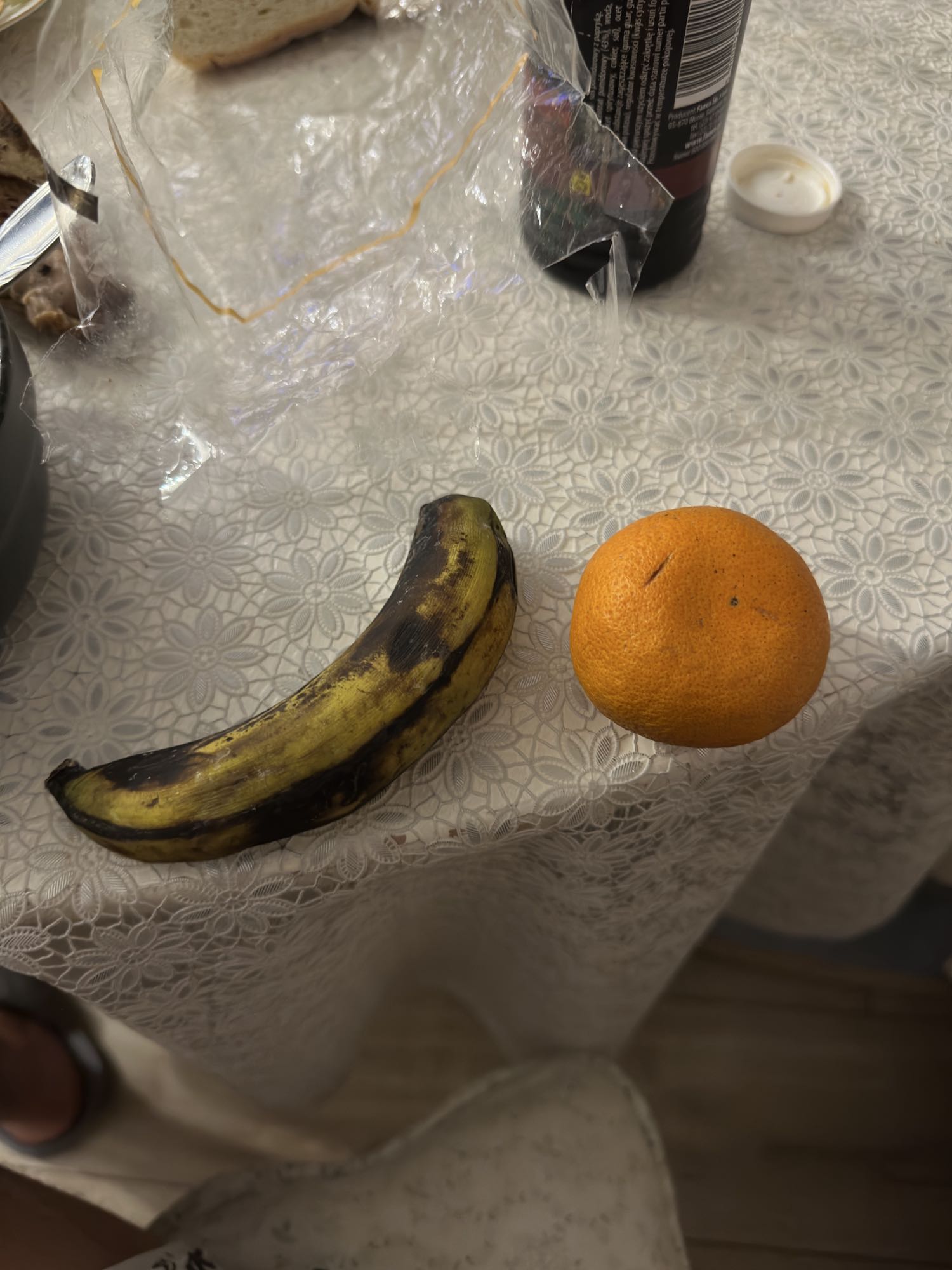 Банан и апельсин