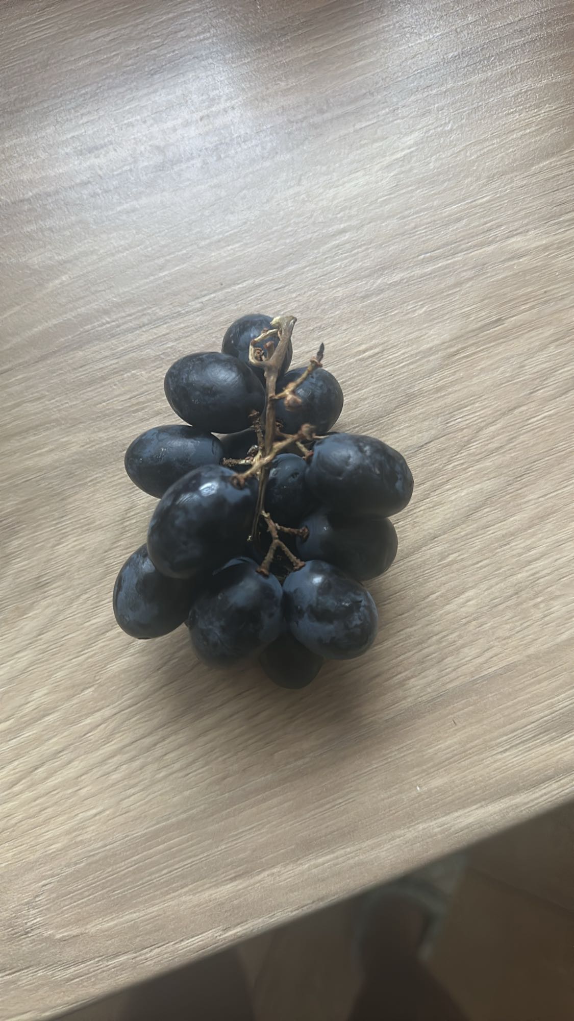 Czarne winogrona