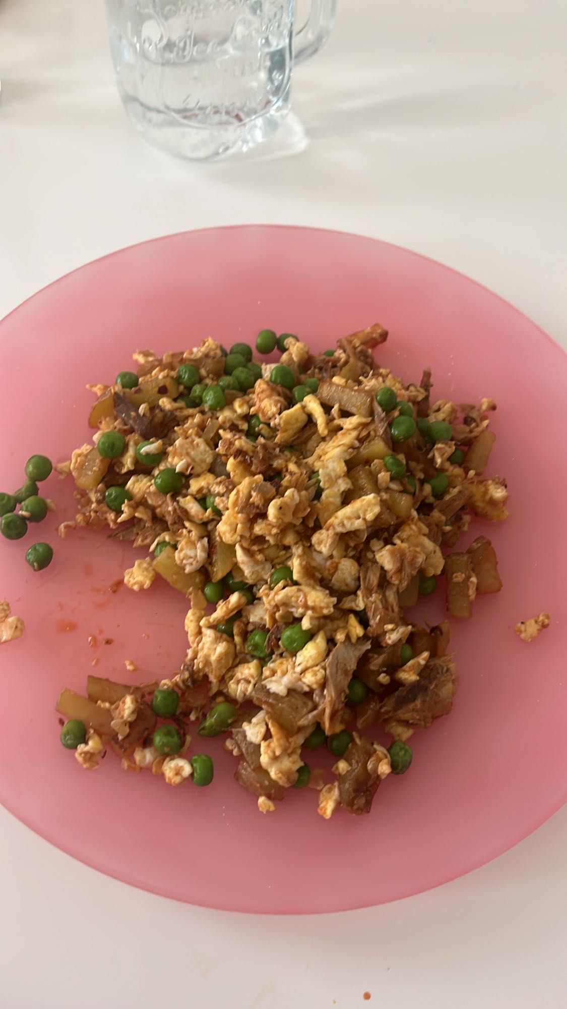 Äggröra med tonfisk