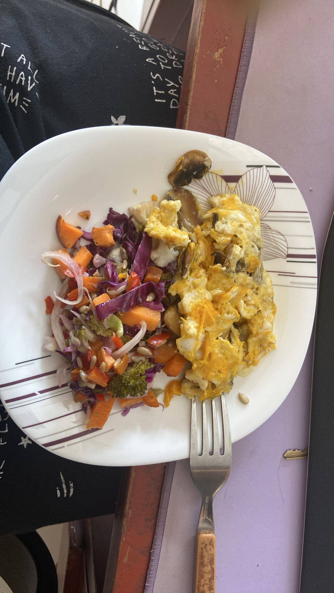 Scrambled Eggs with Salad