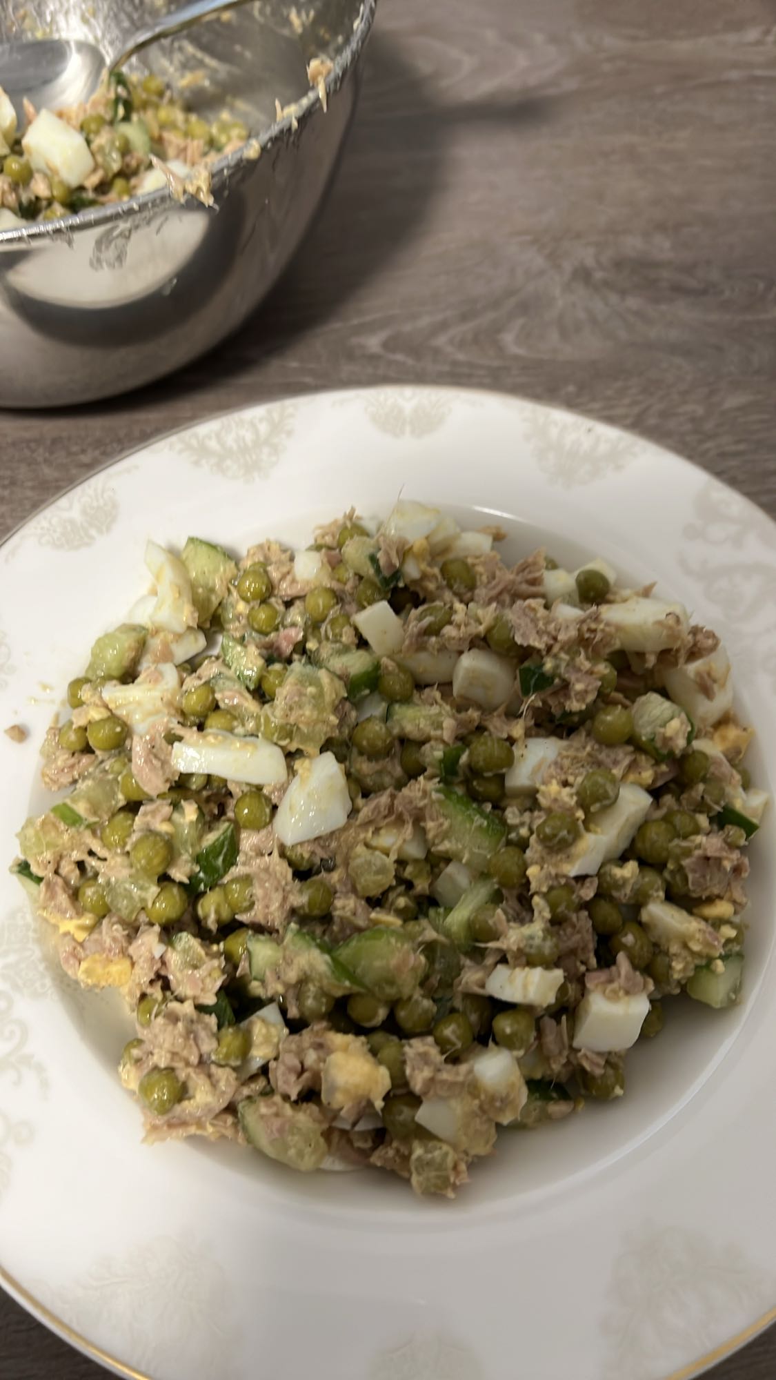 Thunfisch-Erbsen-Salat