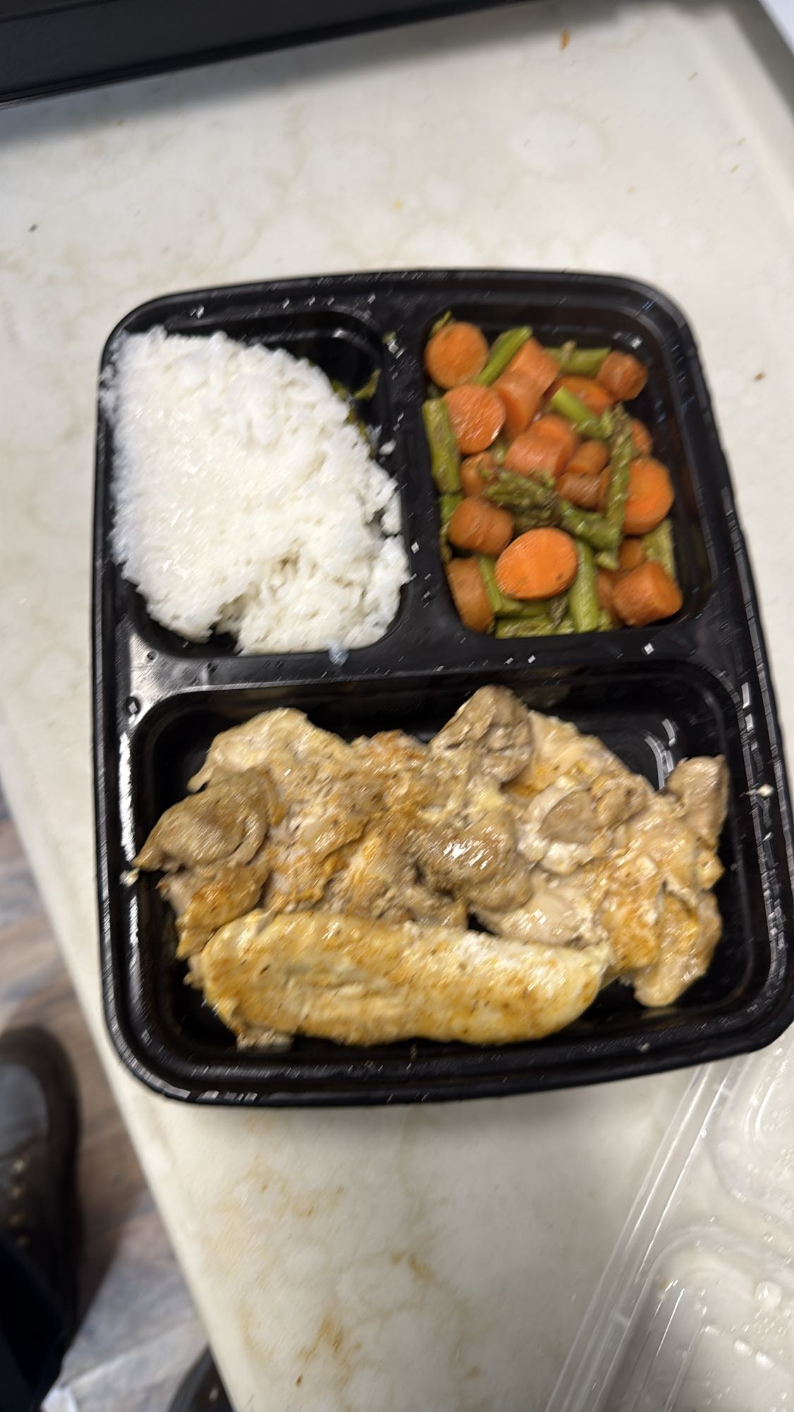 Pollo con arroz y verduras