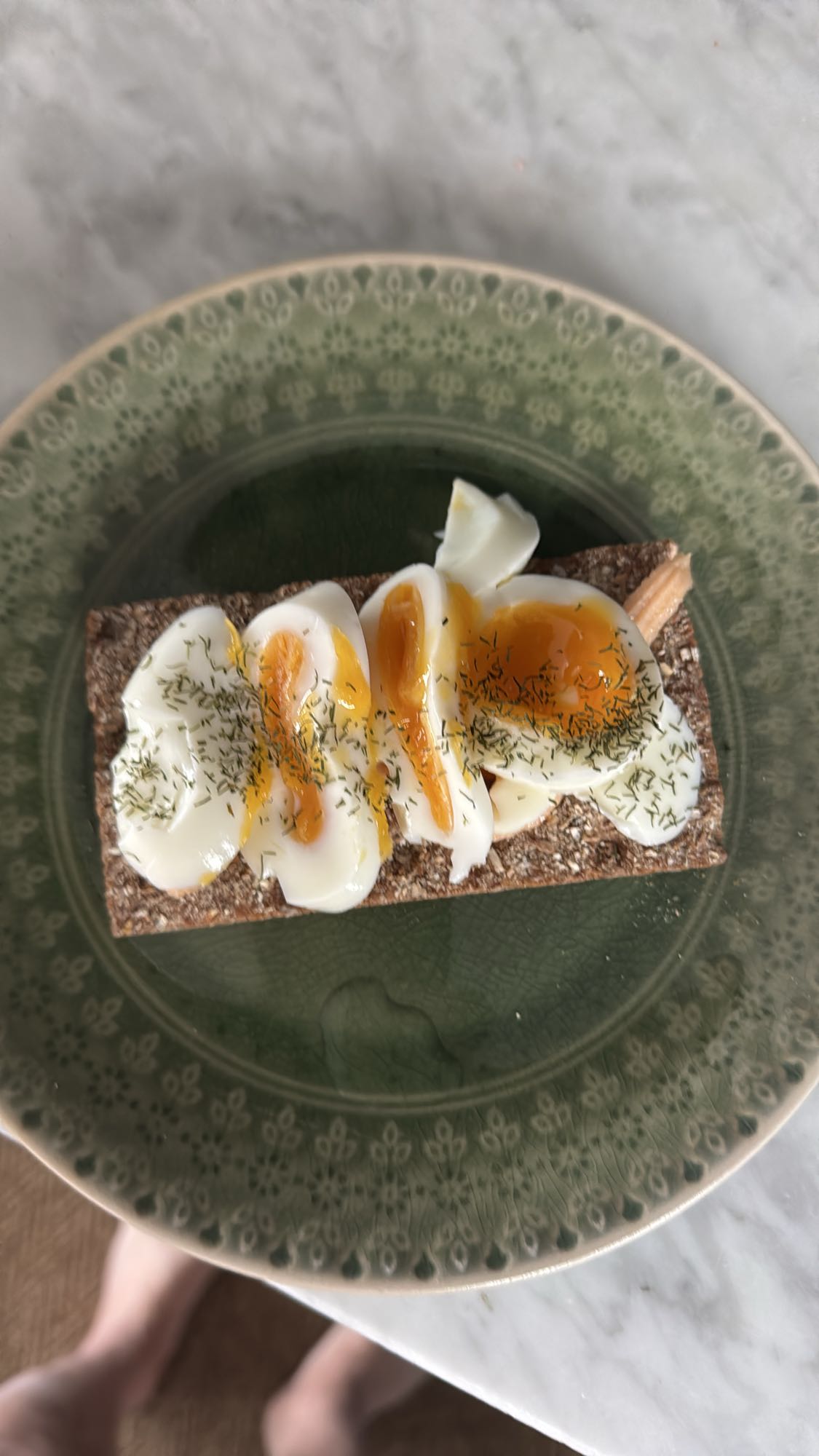 Knäckebröd med ägg