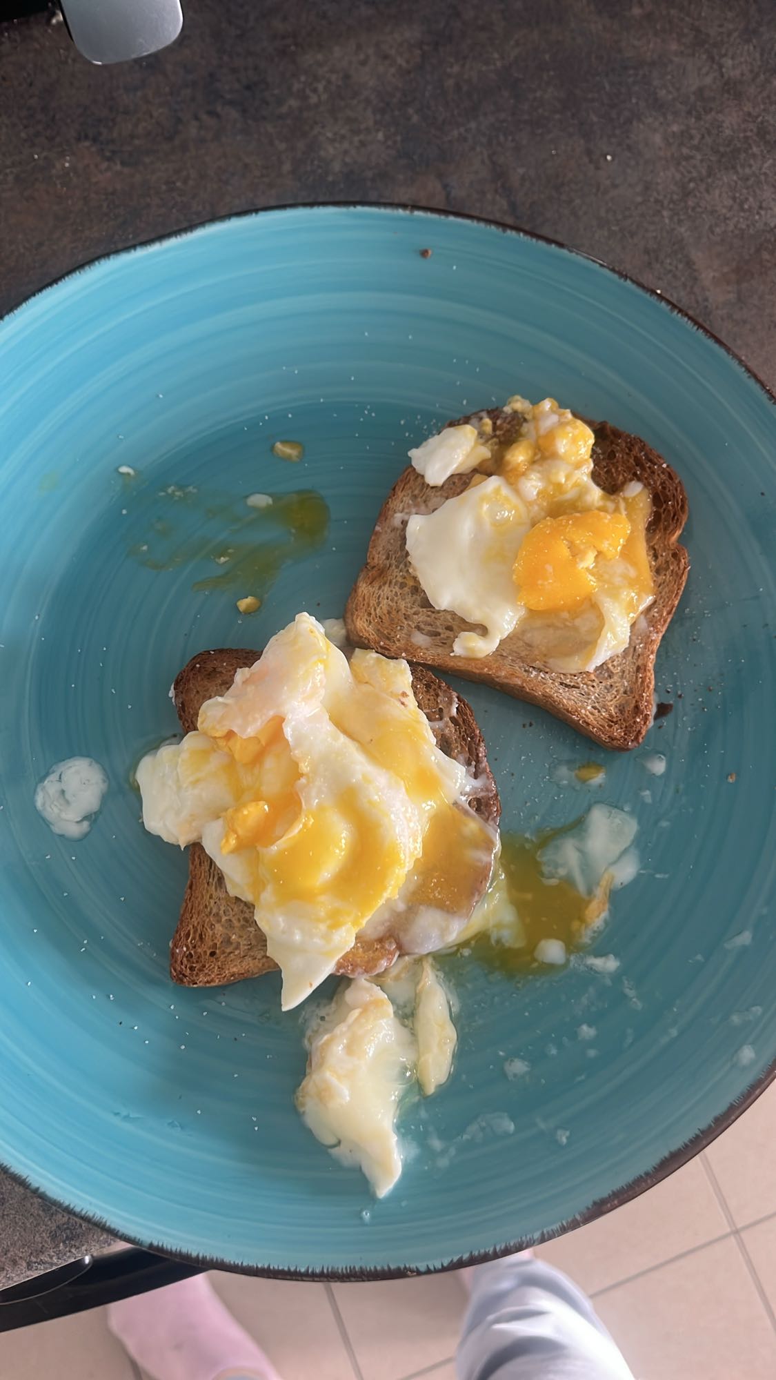 Oeufs sur toast