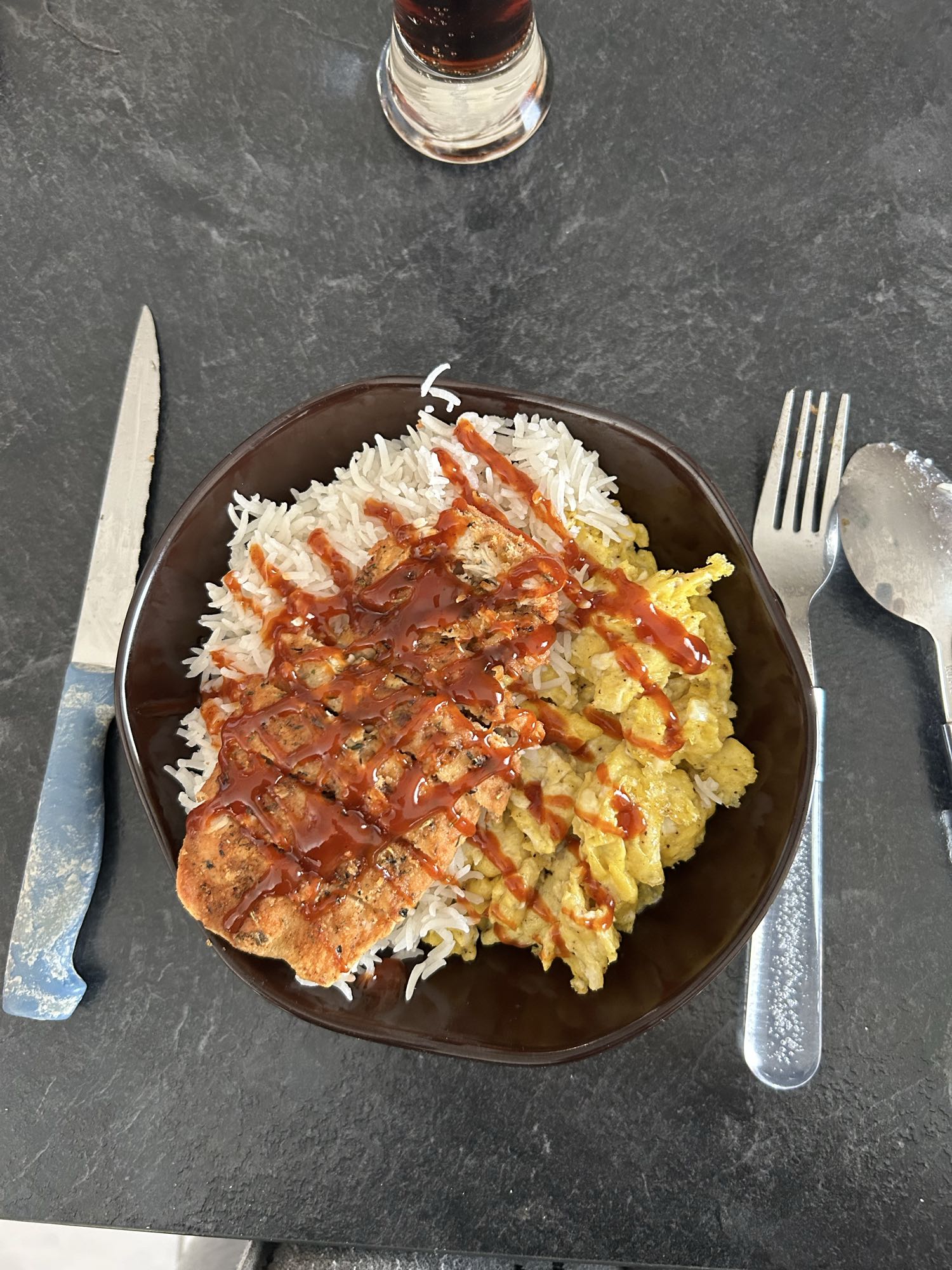 Poulet grillé avec riz