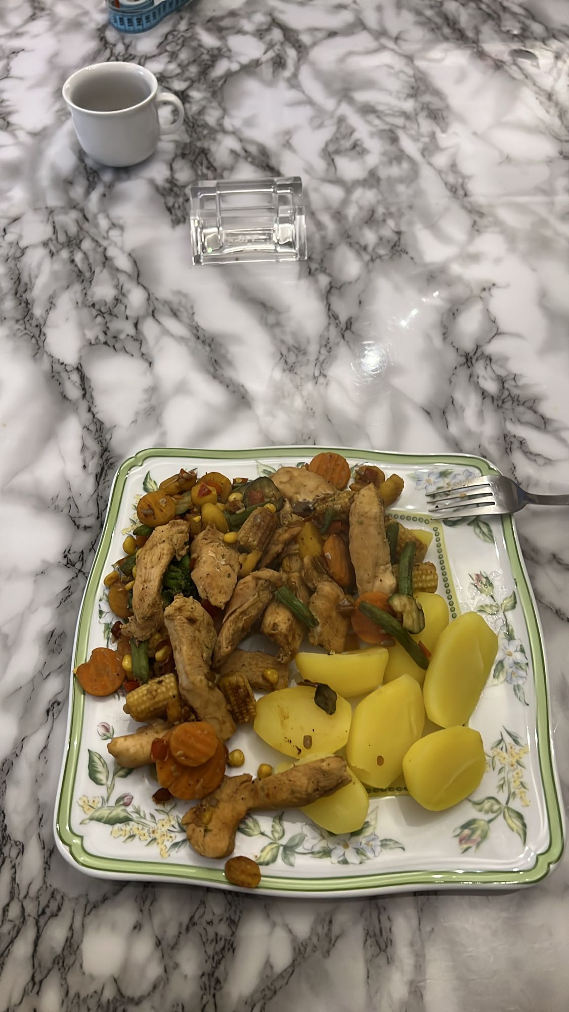 Hähnchen mit Gemüse