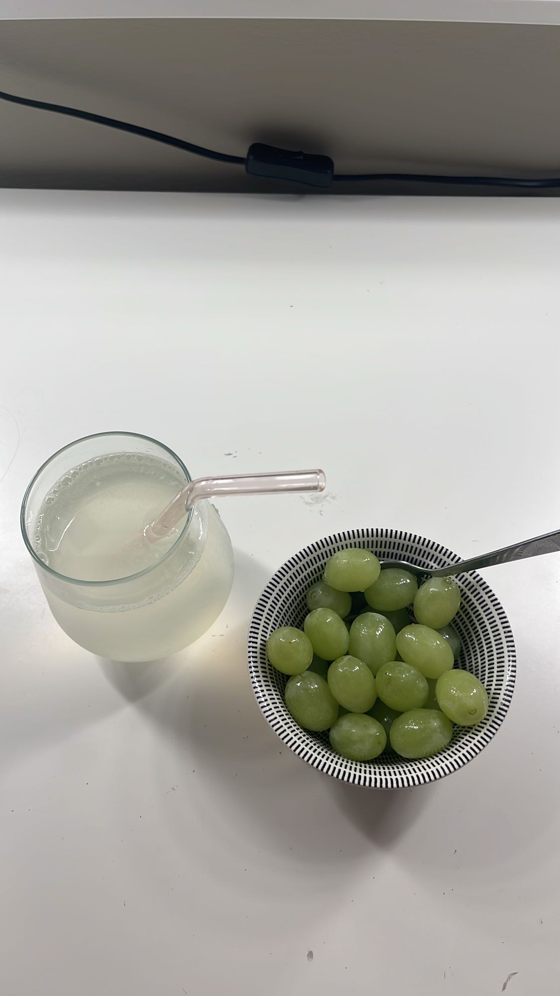 Druvor och citronvatten