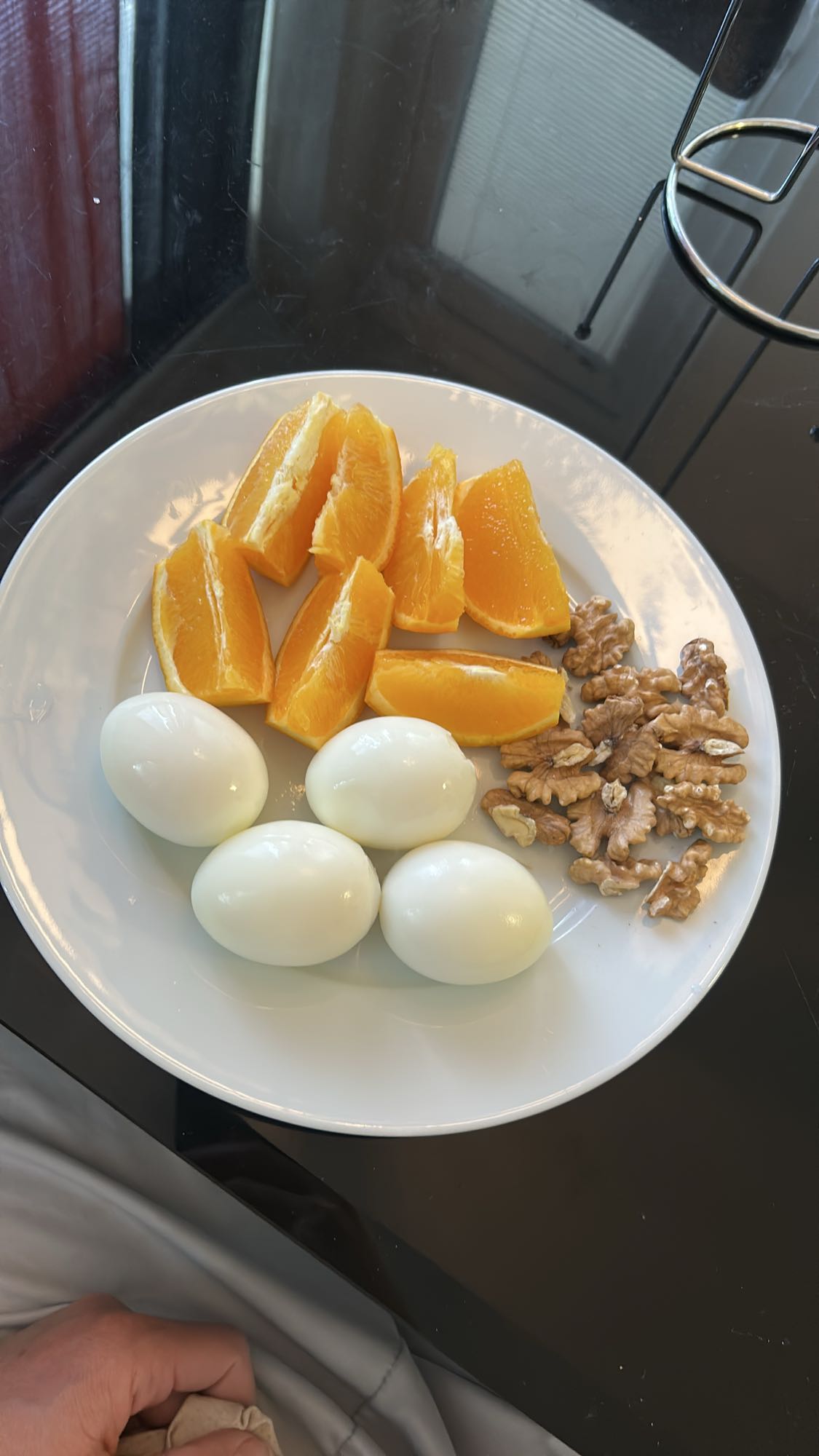 Ägg, apelsin och valnötter