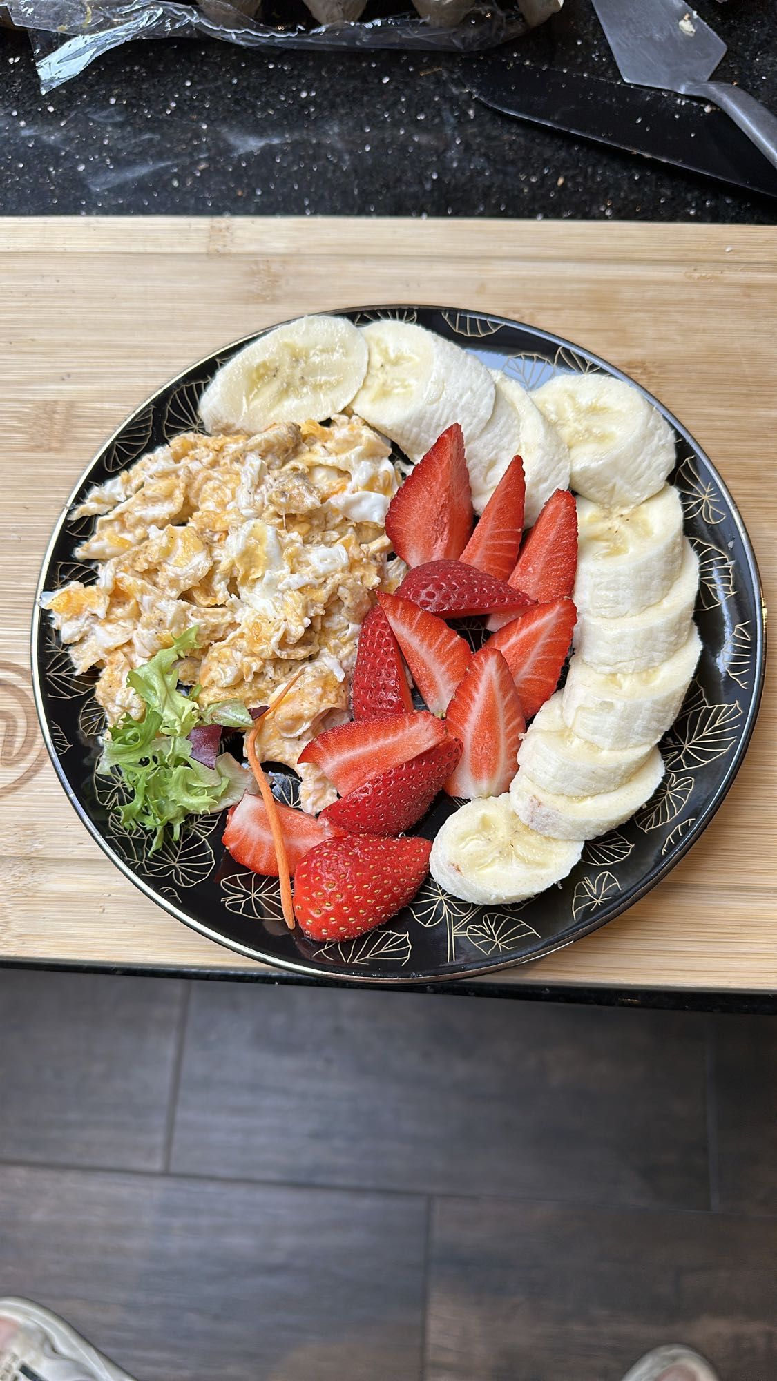 Jajecznica z owocami