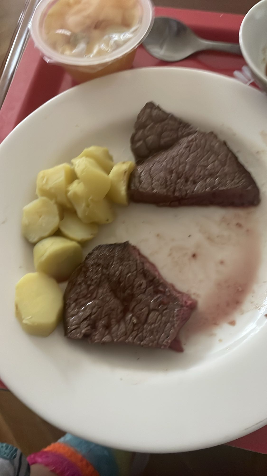 Boeuf et pommes vapeur