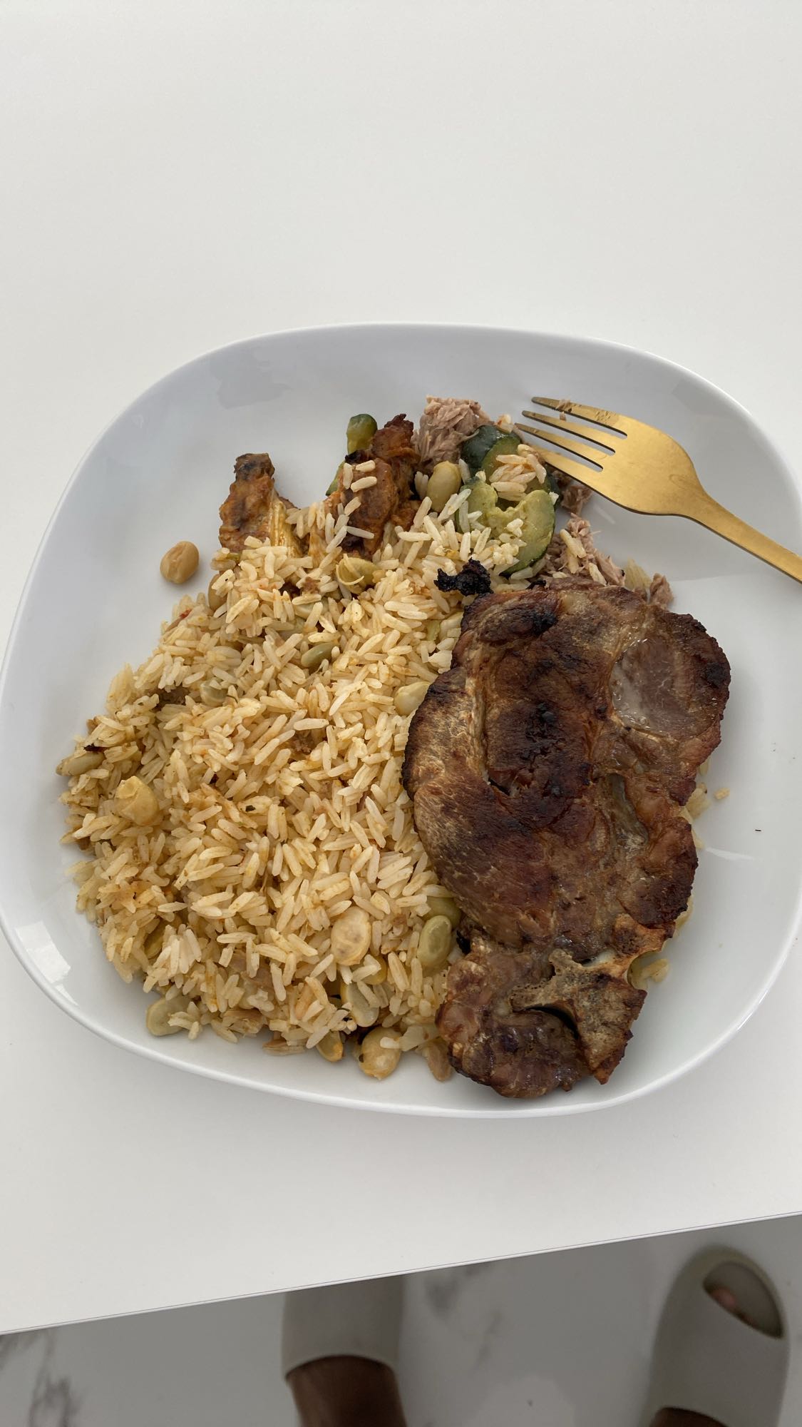 Riz aux légumes et viande