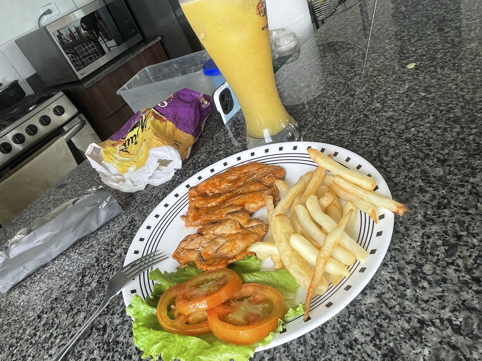 Pollo con papas fritas