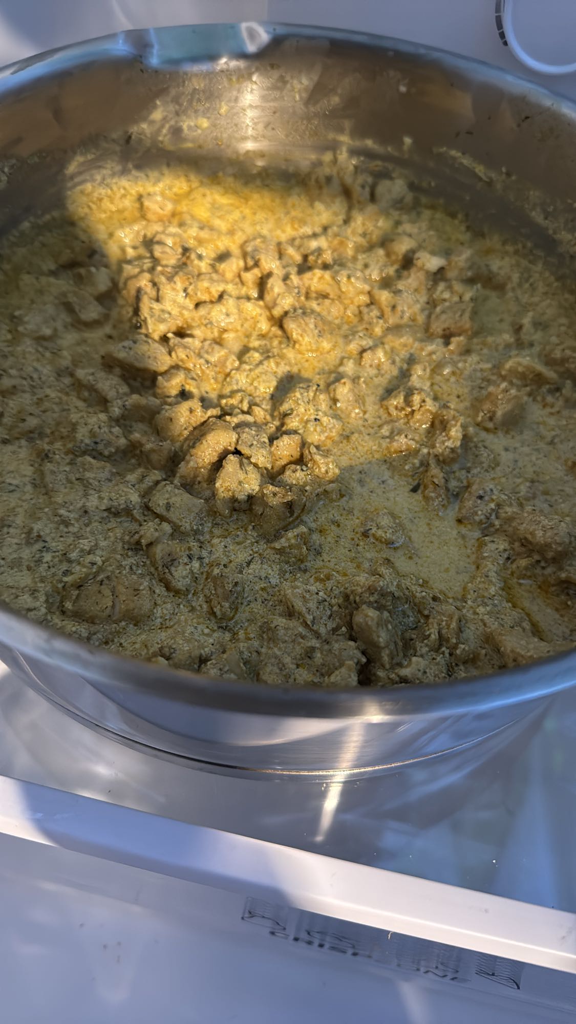 gulasz z kurczaka w śmietanie