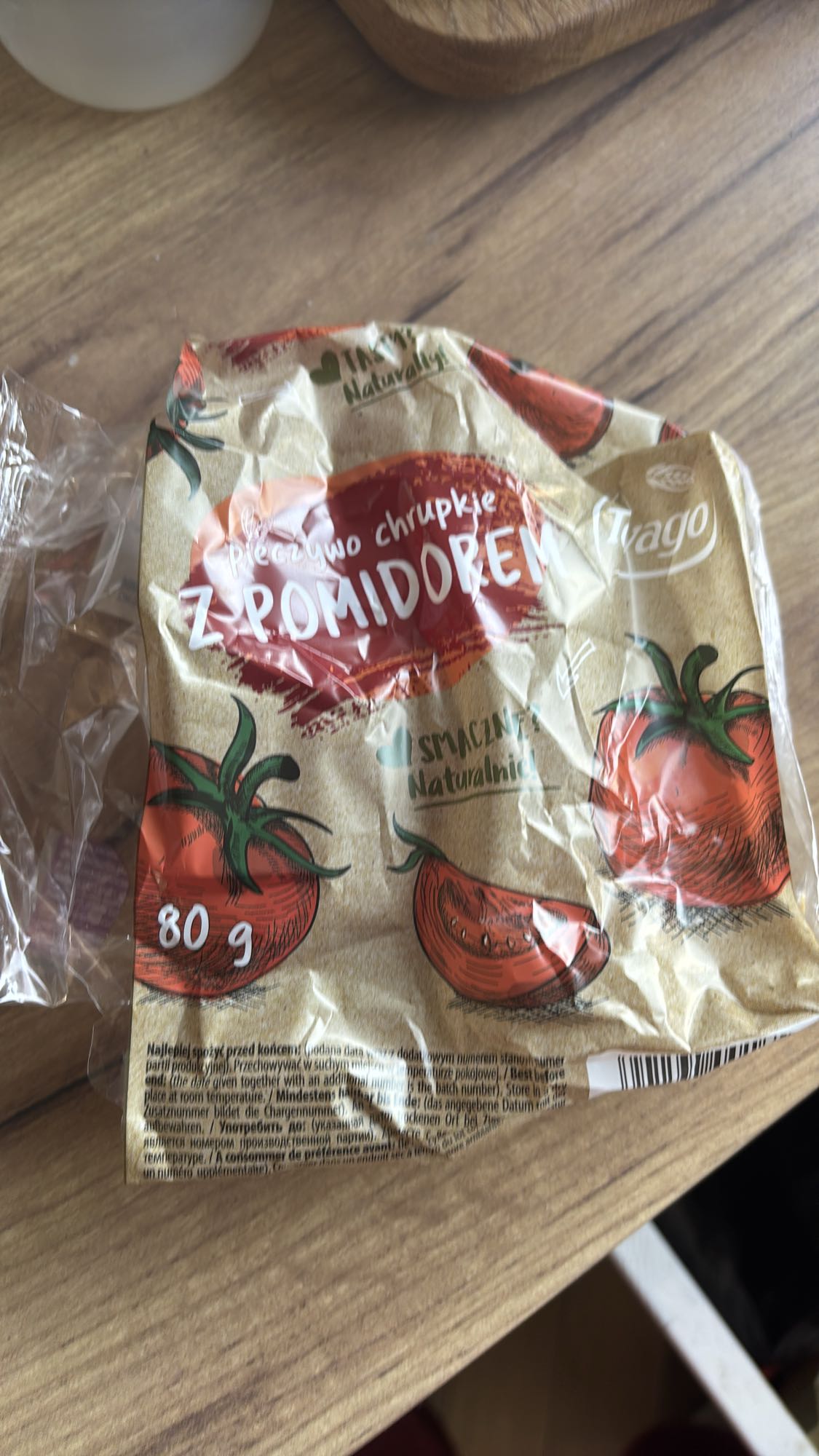 Pieczywo z pomidorem