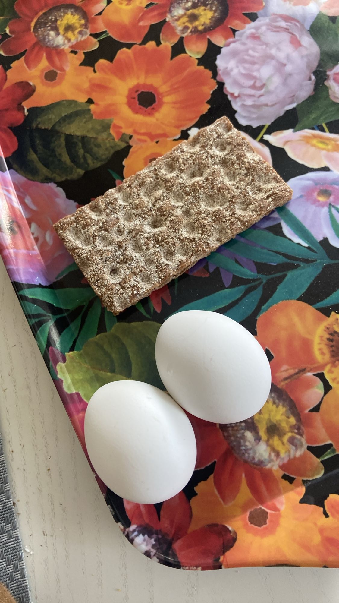 Ägg och knäckebröd