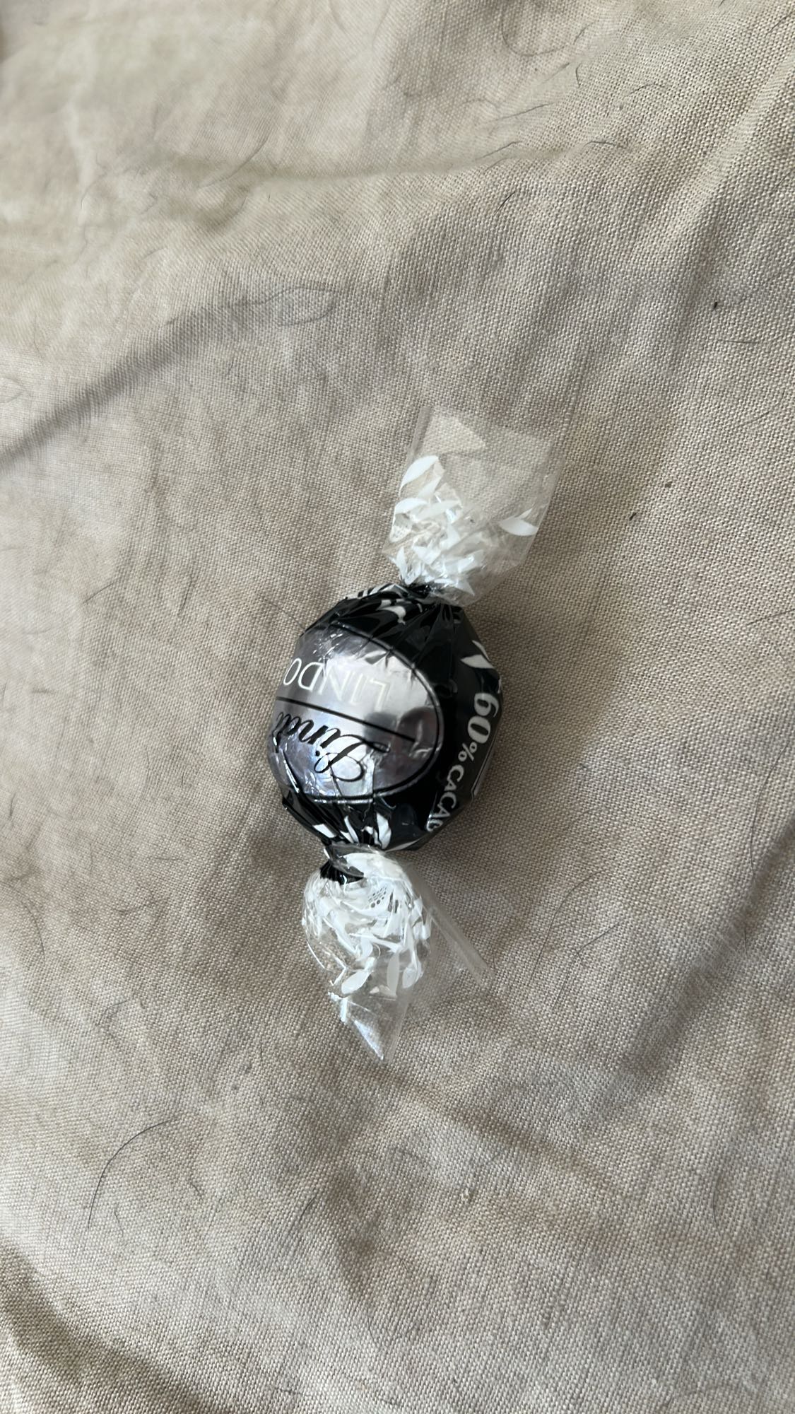 czekoladka Lindt 60%