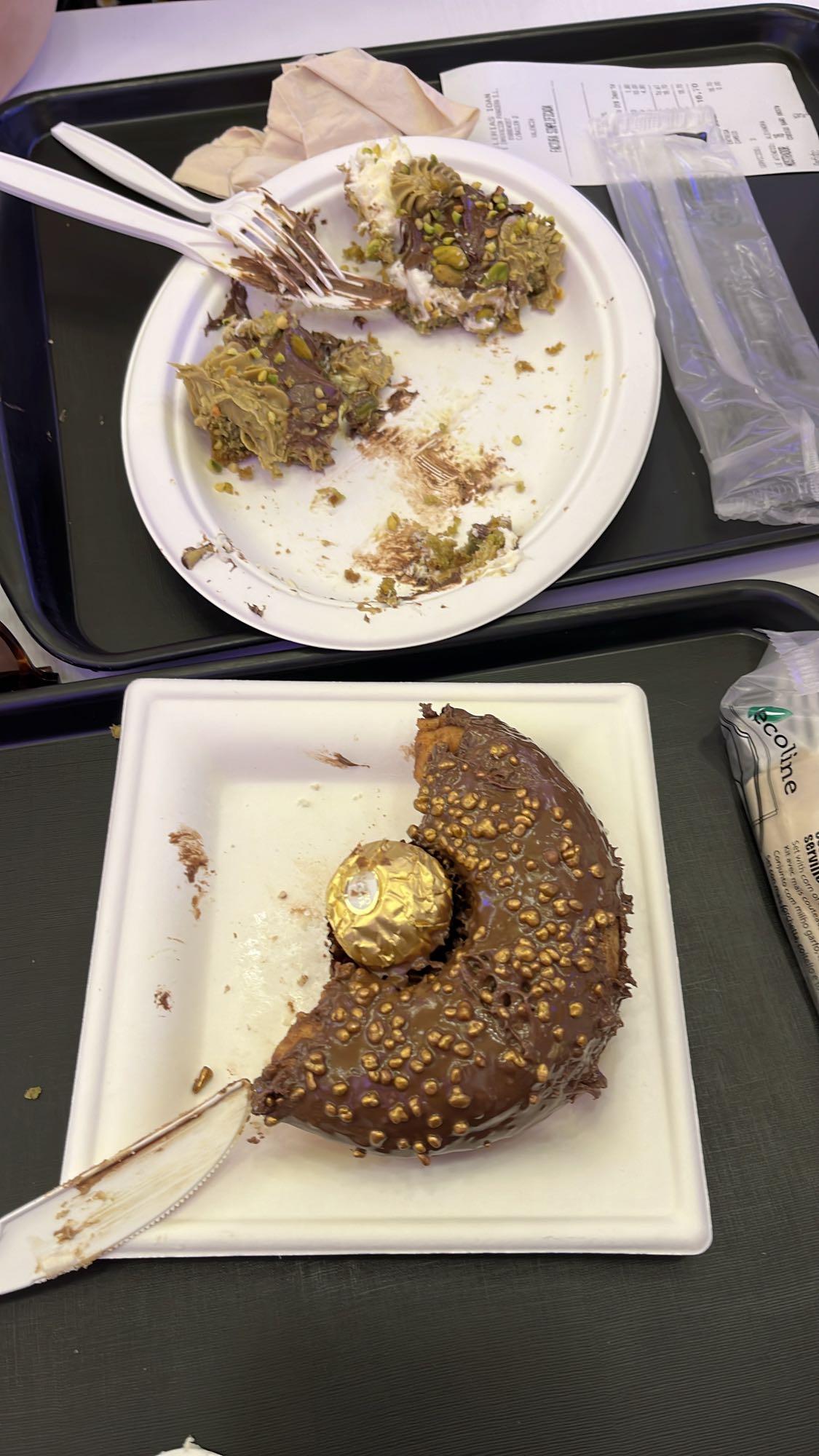 Postre de chocolate y pistacho