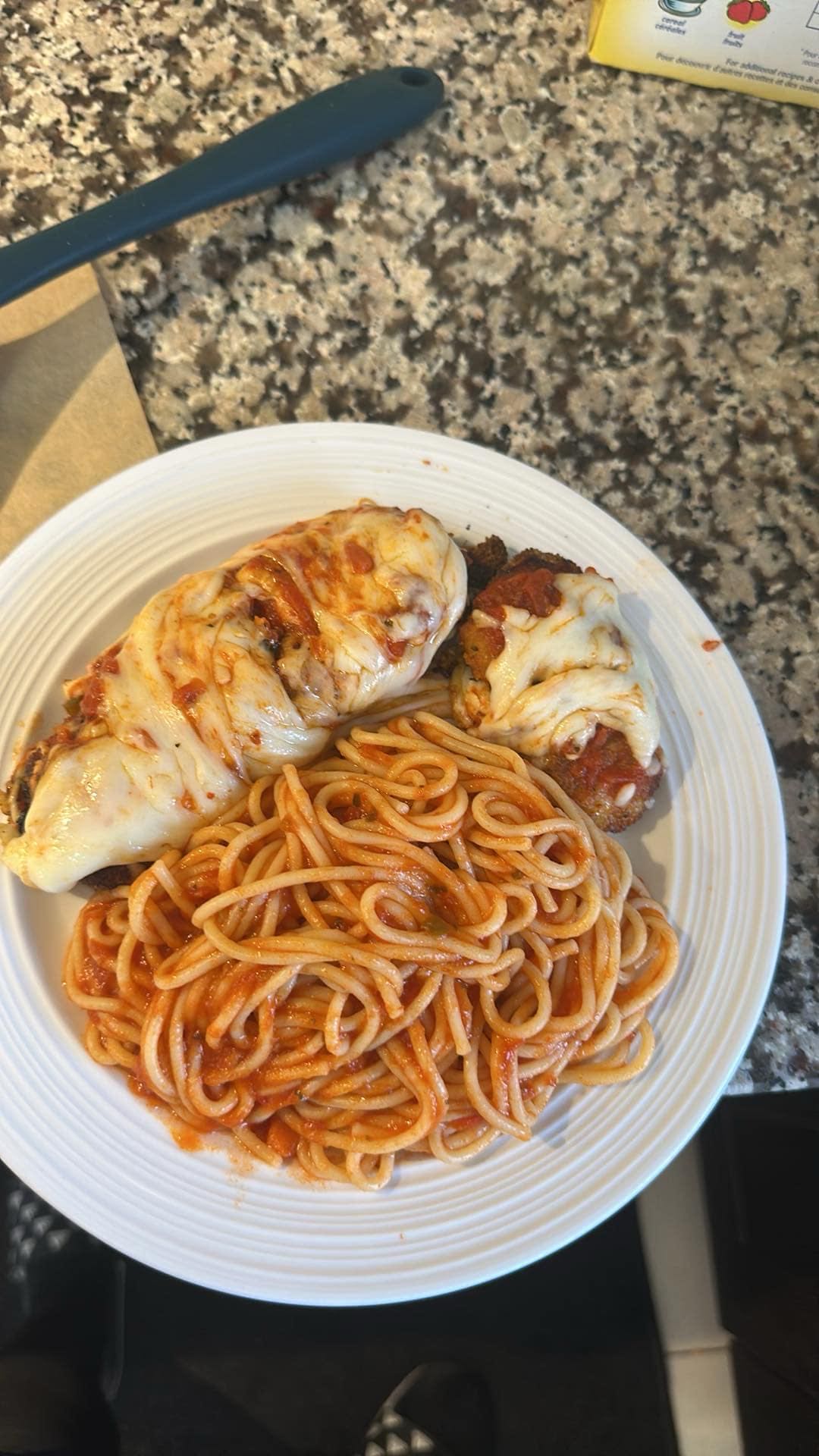 Poulet parmesan et pâtes